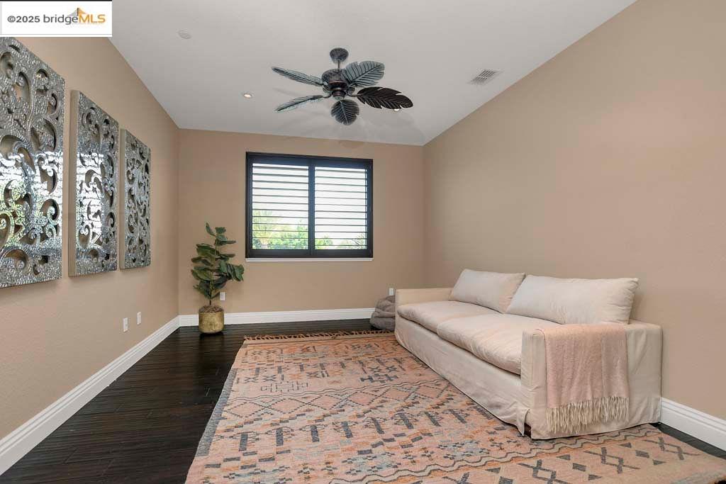 Detail Gallery Image 28 of 52 For 8065 Westport Circle, Discovery Bay,  CA 94505 - 4 Beds | 3 Baths
