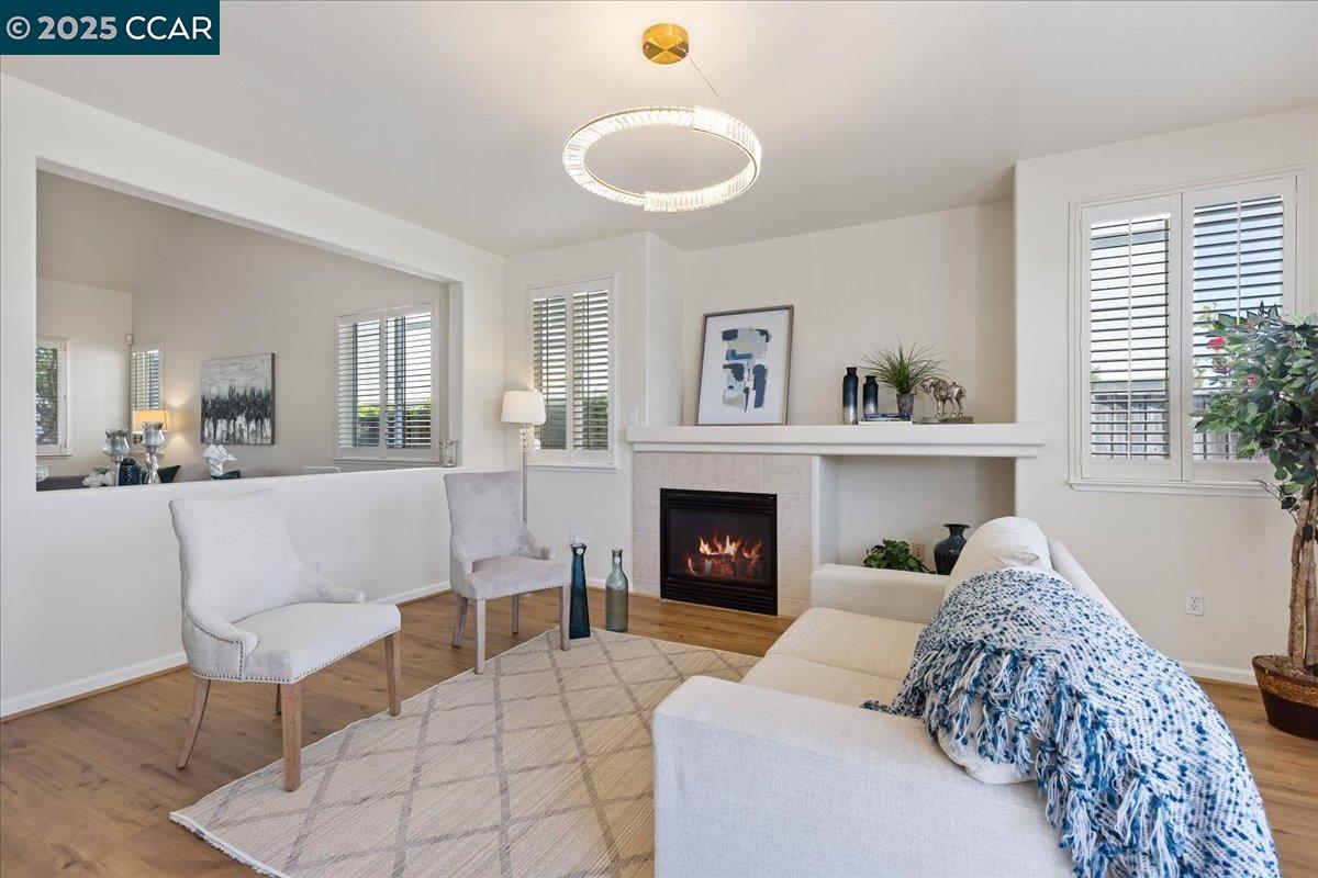 Detail Gallery Image 11 of 34 For 318 Titan Way, Hercules,  CA 94547 - 4 Beds | 3 Baths