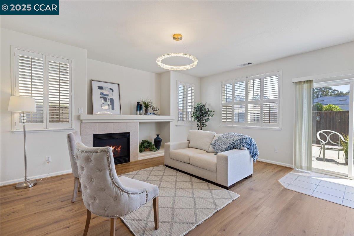 Detail Gallery Image 10 of 34 For 318 Titan Way, Hercules,  CA 94547 - 4 Beds | 3 Baths