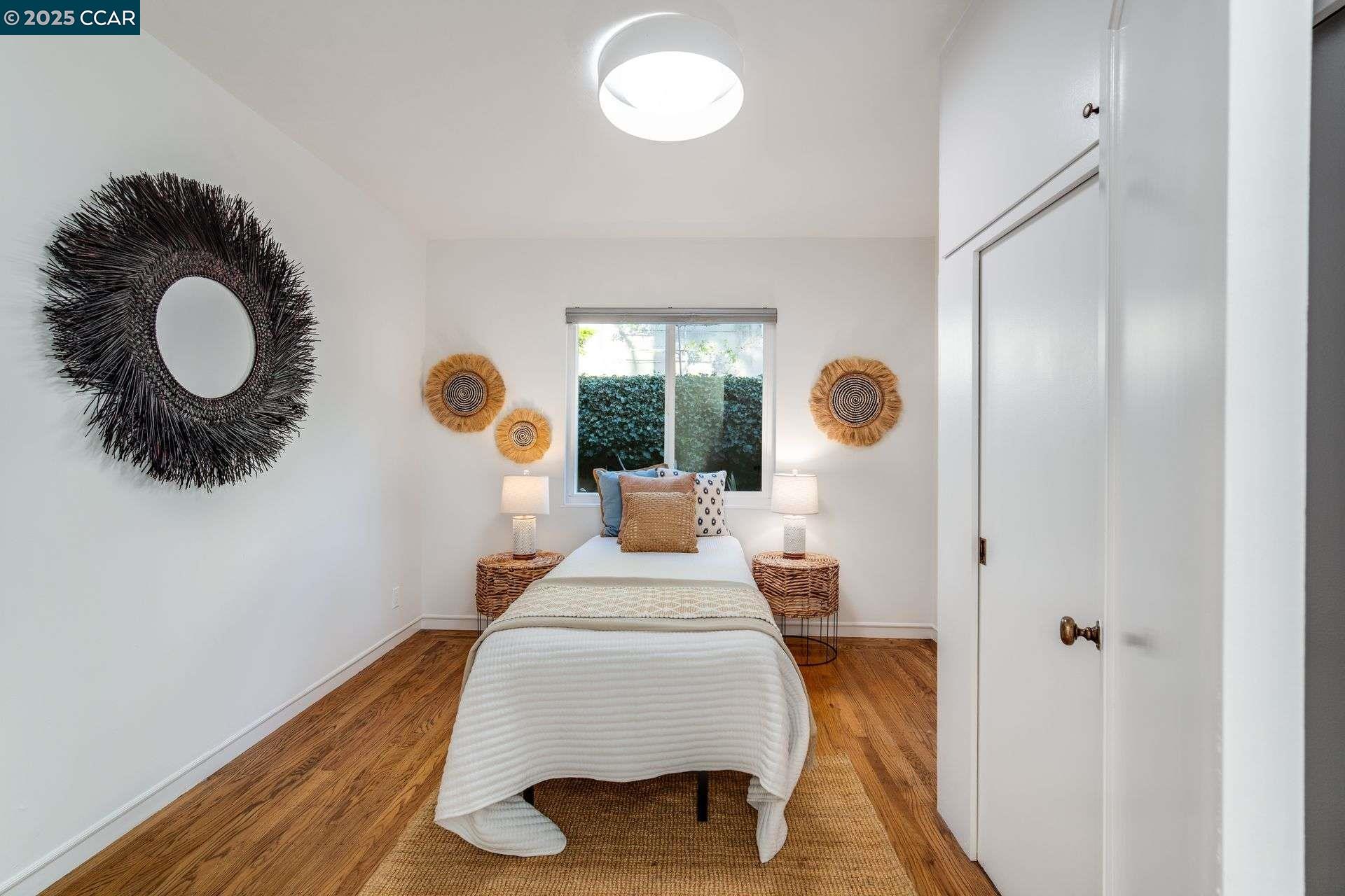 5608 Colton Blvd, Oakland, California 94611, 3 Bedrooms Bedrooms, 7 Rooms Rooms,2 BathroomsBathrooms,Residential,For Sale,5608 Colton Blvd,41094513
