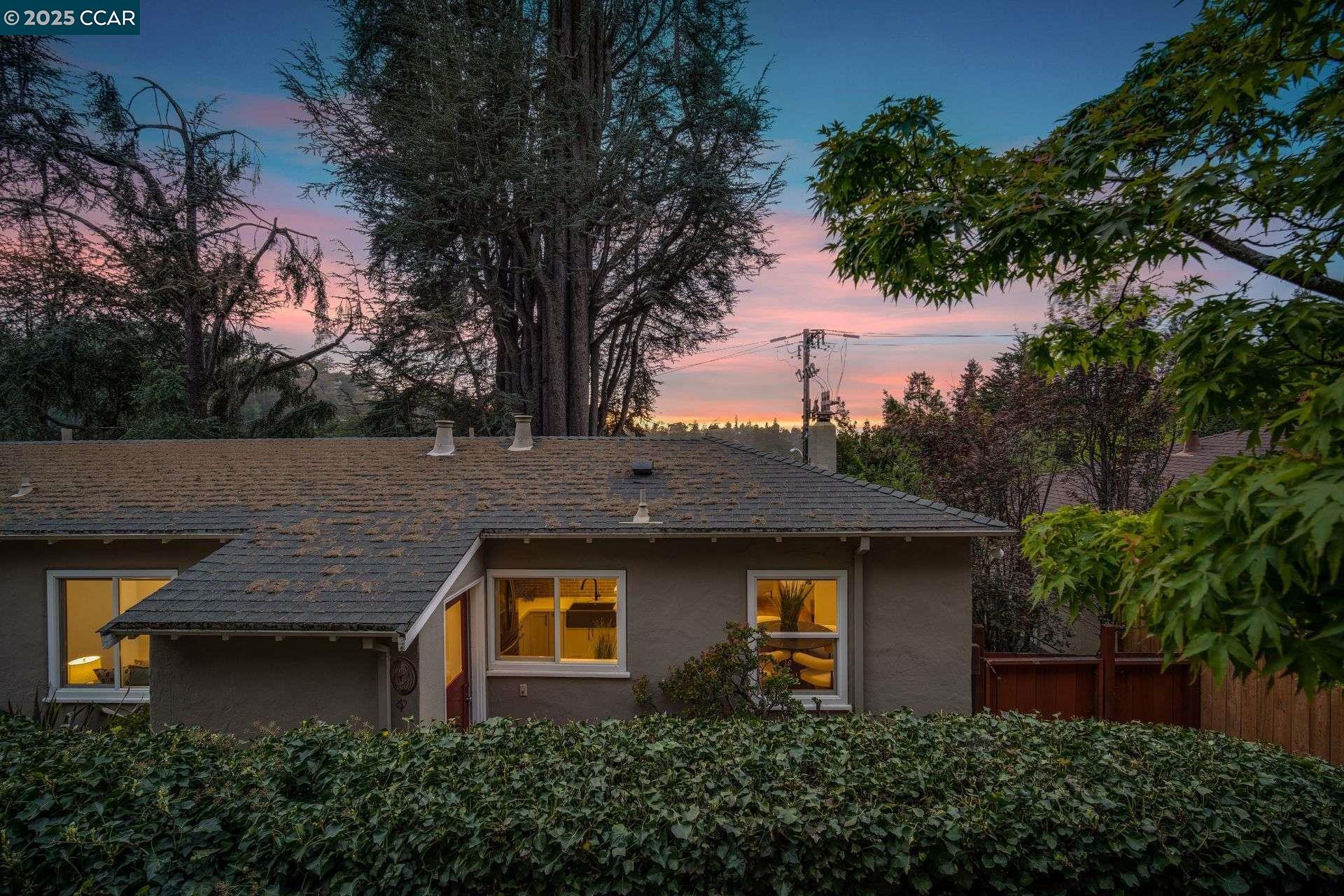 5608 Colton Blvd, Oakland, California 94611, 3 Bedrooms Bedrooms, 7 Rooms Rooms,2 BathroomsBathrooms,Residential,For Sale,5608 Colton Blvd,41094513