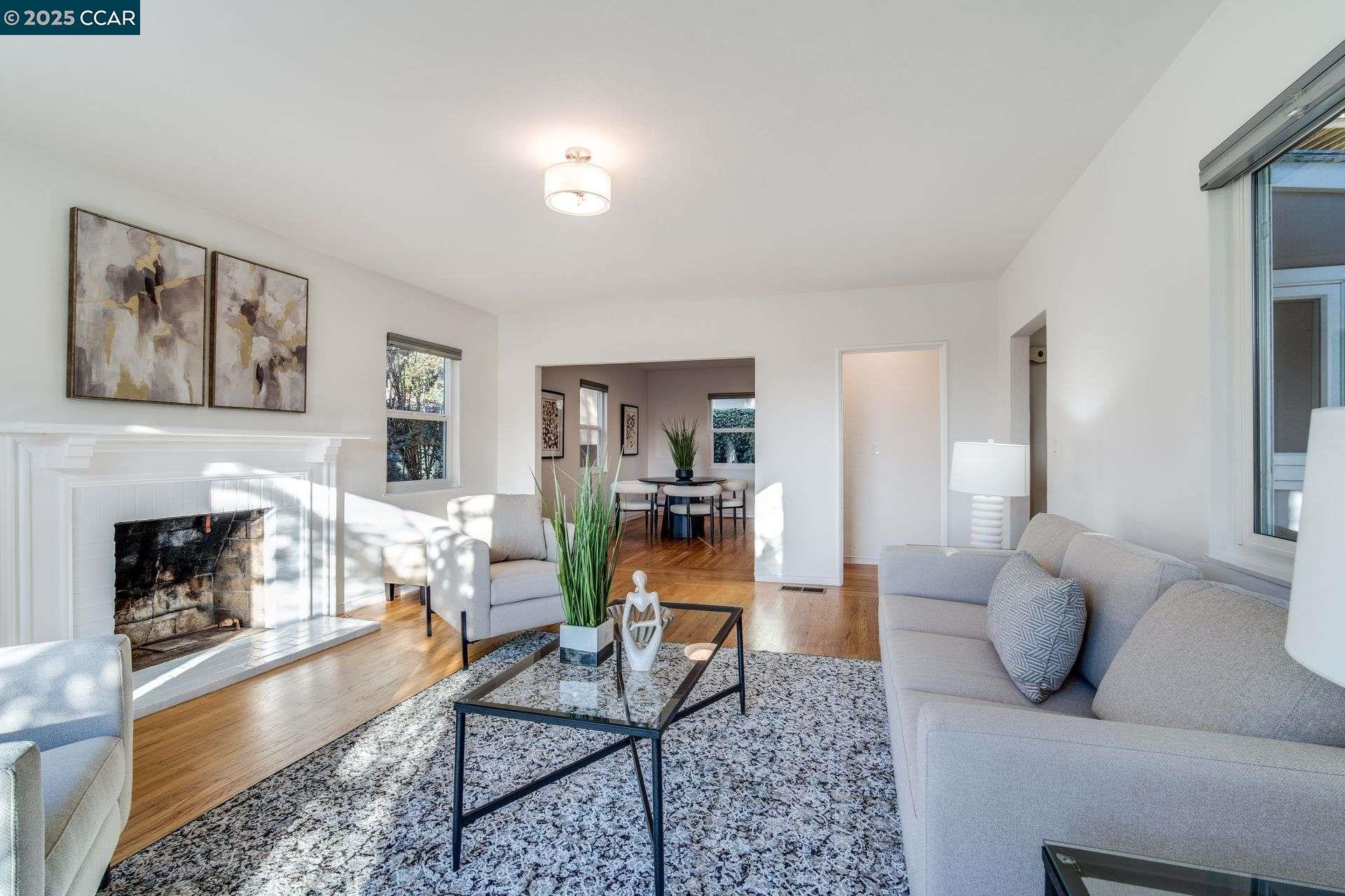5608 Colton Blvd, Oakland, California 94611, 3 Bedrooms Bedrooms, 7 Rooms Rooms,2 BathroomsBathrooms,Residential,For Sale,5608 Colton Blvd,41094513