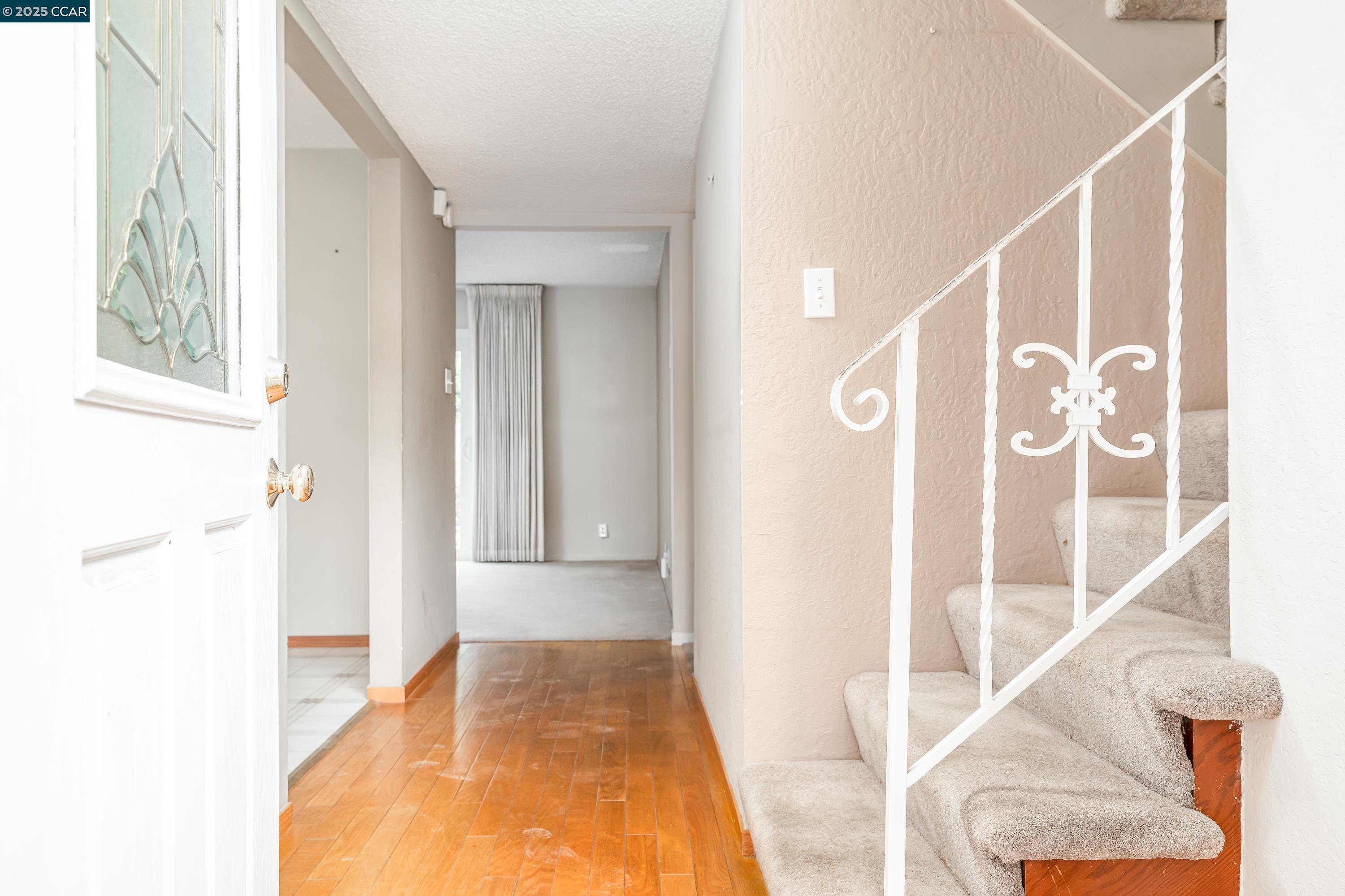 Detail Gallery Image 6 of 42 For 969 Kilkenny Way, Pinole,  CA 94564 - 4 Beds | 2 Baths