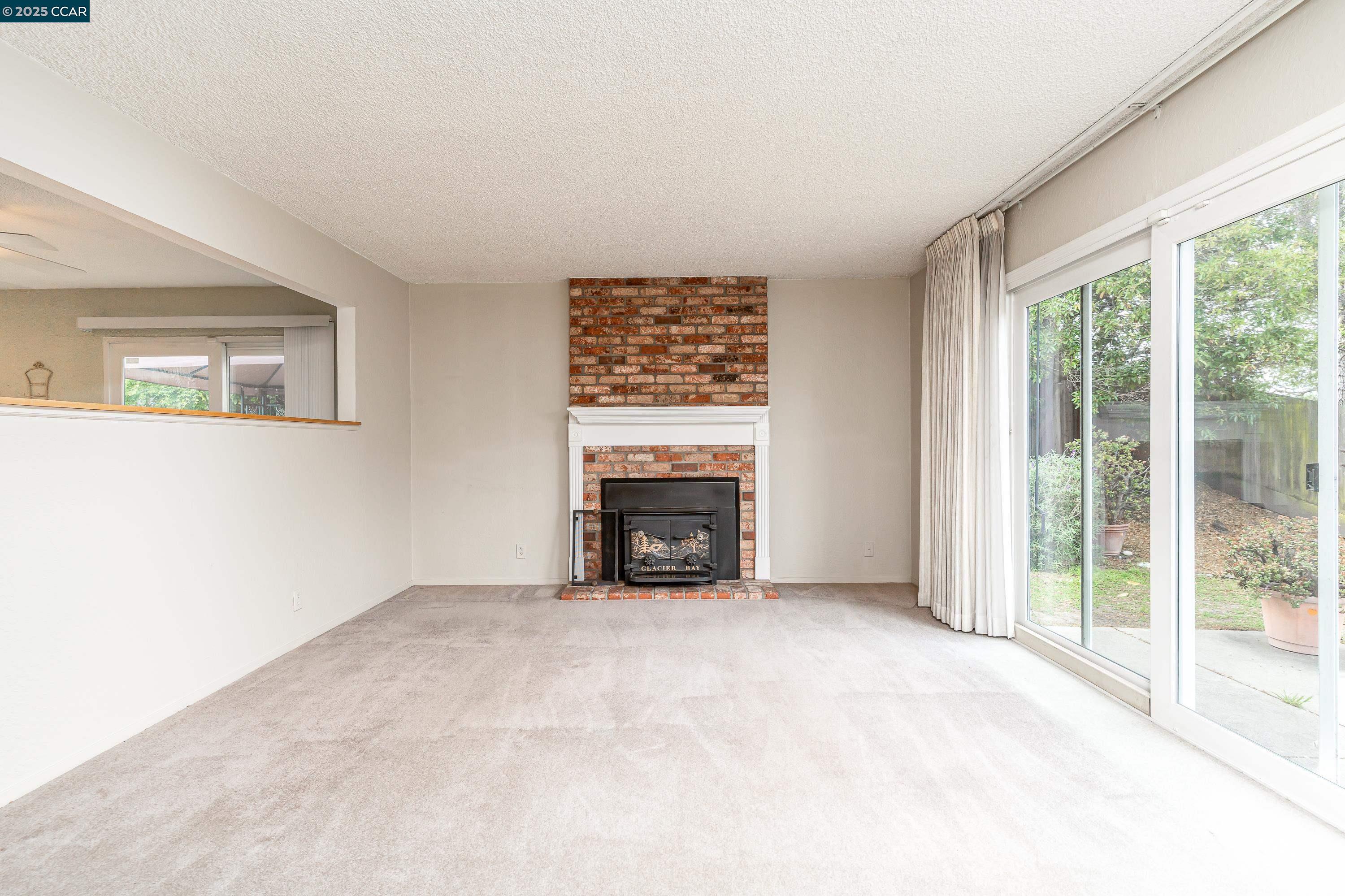 Detail Gallery Image 7 of 42 For 969 Kilkenny Way, Pinole,  CA 94564 - 4 Beds | 2 Baths