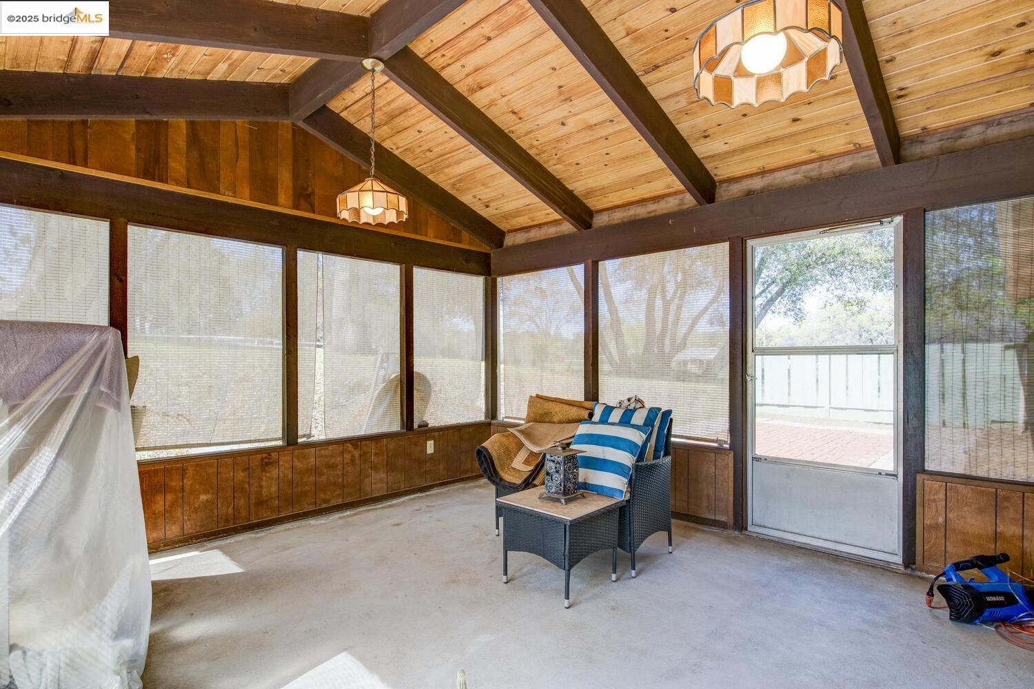 Detail Gallery Image 20 of 60 For 19230 South Court, Sonora,  CA 95370 - 4 Beds | 3 Baths