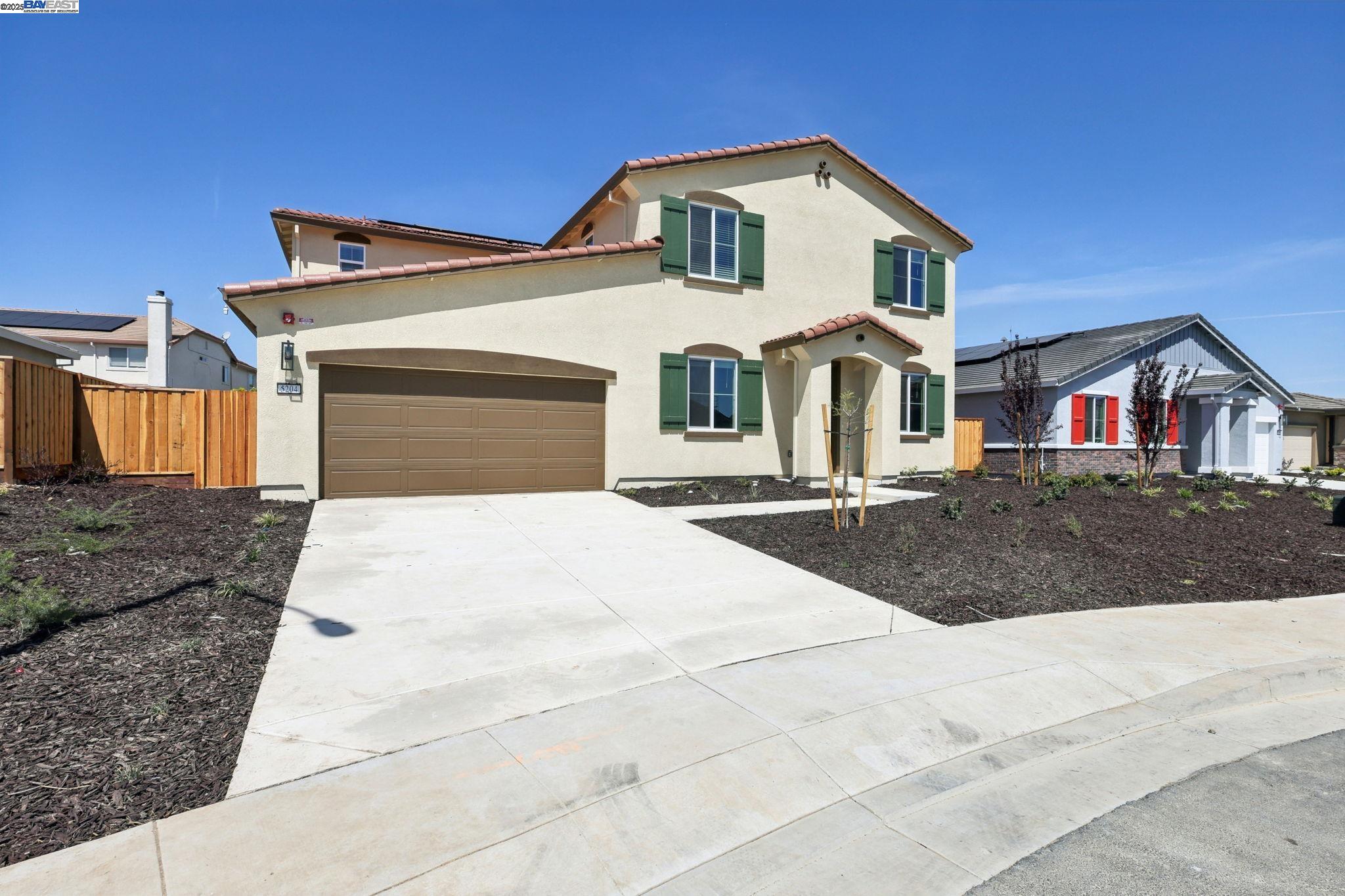 Detail Gallery Image 3 of 49 For 5204 Cardinal Court, Antioch,  CA 94509 - 4 Beds | 3 Baths