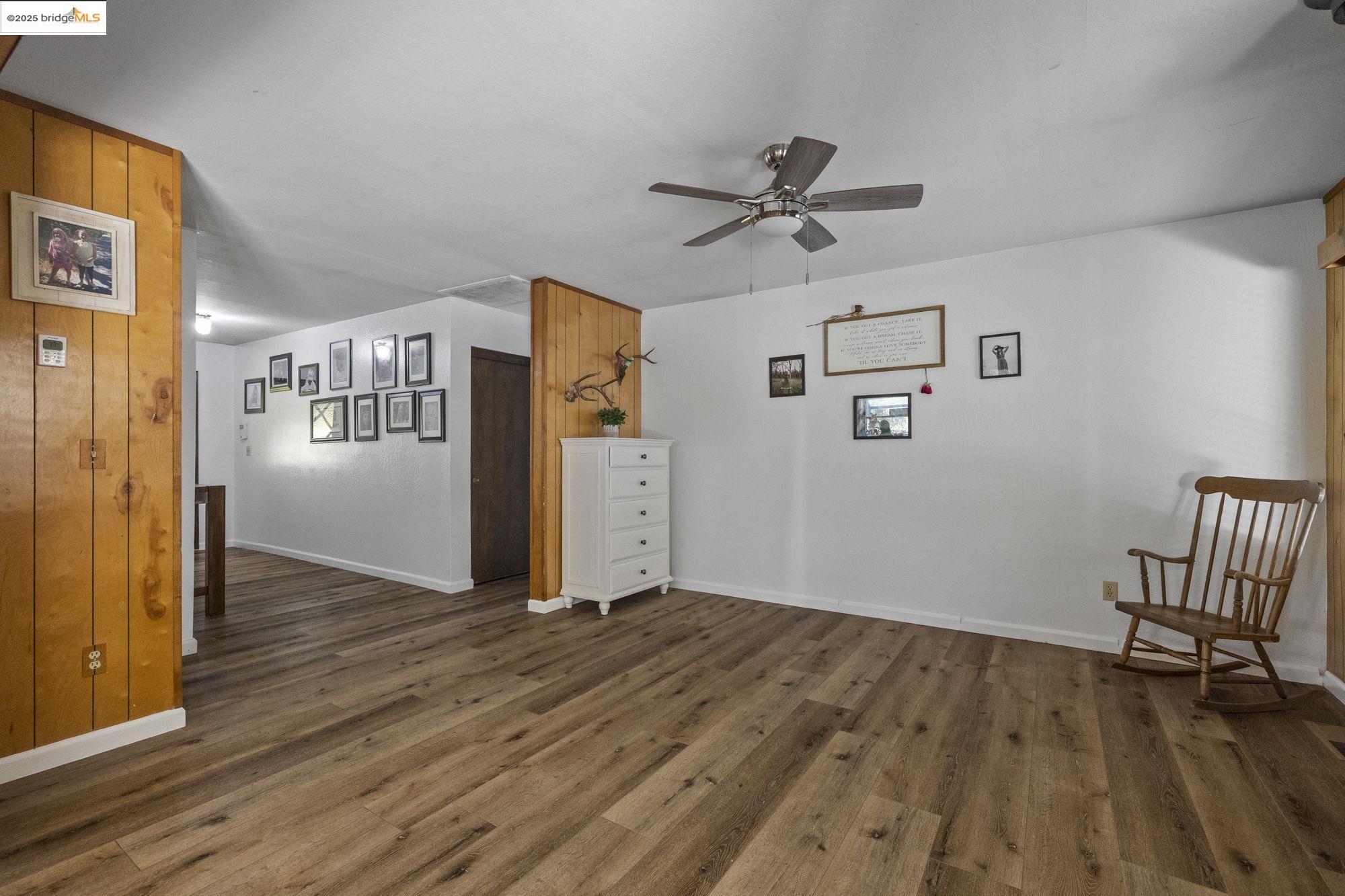 Detail Gallery Image 11 of 38 For 20904 Maranatha Road, Tuolumne,  CA 95379 - 3 Beds | 2 Baths