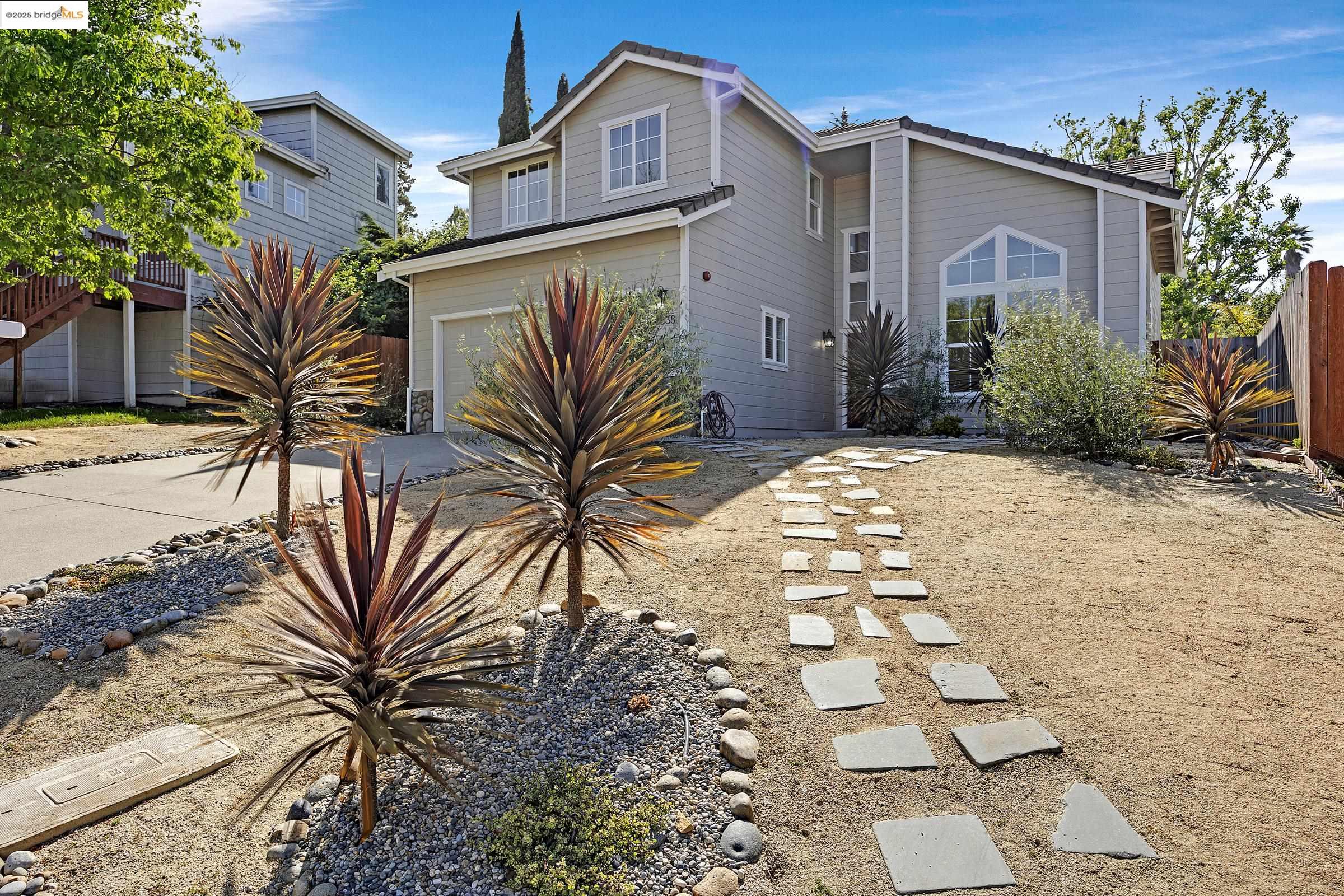 Detail Gallery Image 1 of 1 For 4838 El Grande Pl, El Sobrante,  CA 94803 - 4 Beds | 2/1 Baths