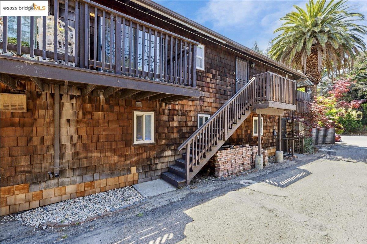 6630 Macarthur Blvd # 2, Oakland, California 94605, 2 Bedrooms Bedrooms, 4 Rooms Rooms,1 BathroomBathrooms,Residential,For Sale,6630 Macarthur Blvd # 2,41094536