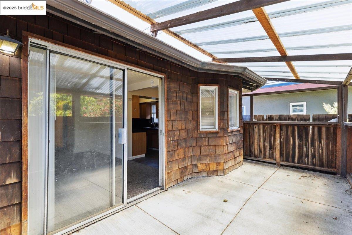 6630 Macarthur Blvd # 2, Oakland, California 94605, 2 Bedrooms Bedrooms, 4 Rooms Rooms,1 BathroomBathrooms,Residential,For Sale,6630 Macarthur Blvd # 2,41094536