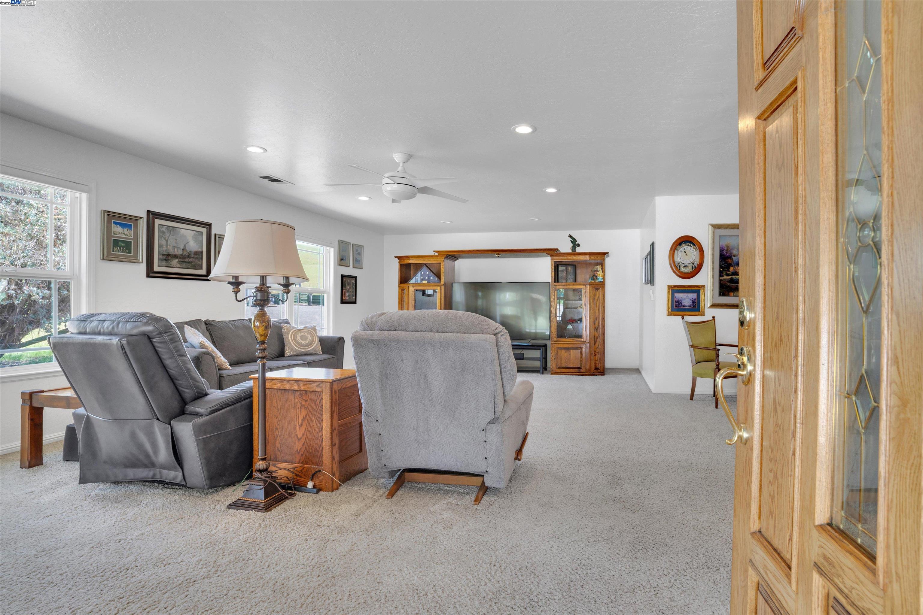 Detail Gallery Image 11 of 50 For 7033 Collier Canyon Rd, Livermore,  CA 94551 - 3 Beds | 2 Baths