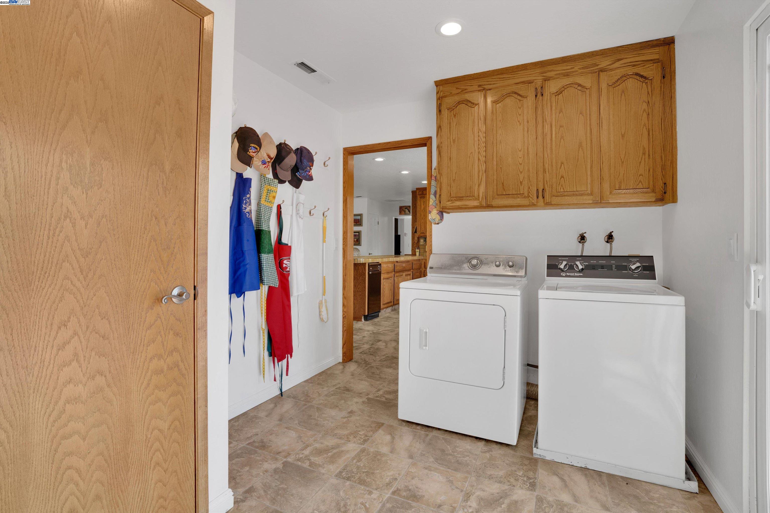 Detail Gallery Image 20 of 50 For 7033 Collier Canyon Rd, Livermore,  CA 94551 - 3 Beds | 2 Baths