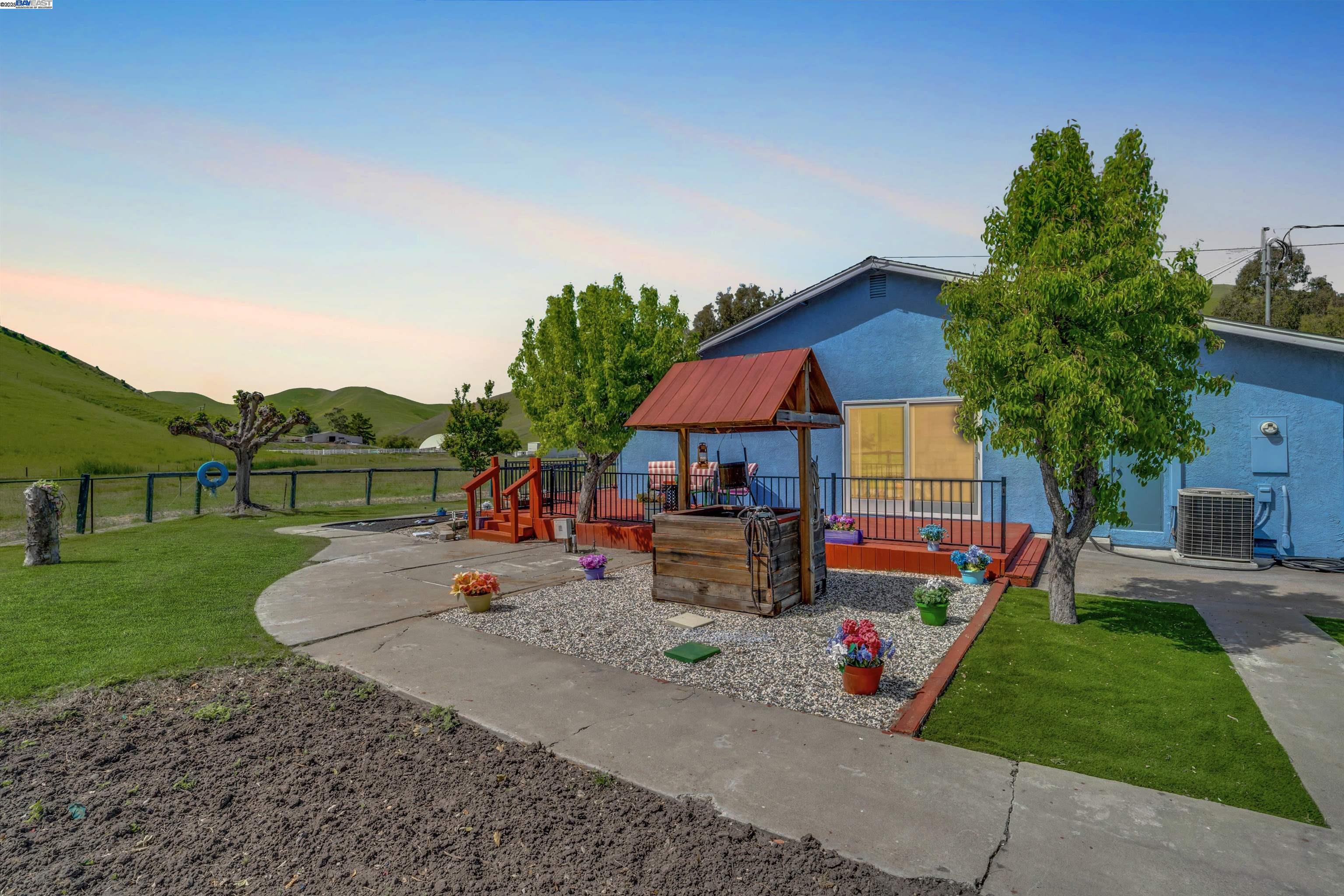 Detail Gallery Image 31 of 50 For 7033 Collier Canyon Rd, Livermore,  CA 94551 - 3 Beds | 2 Baths