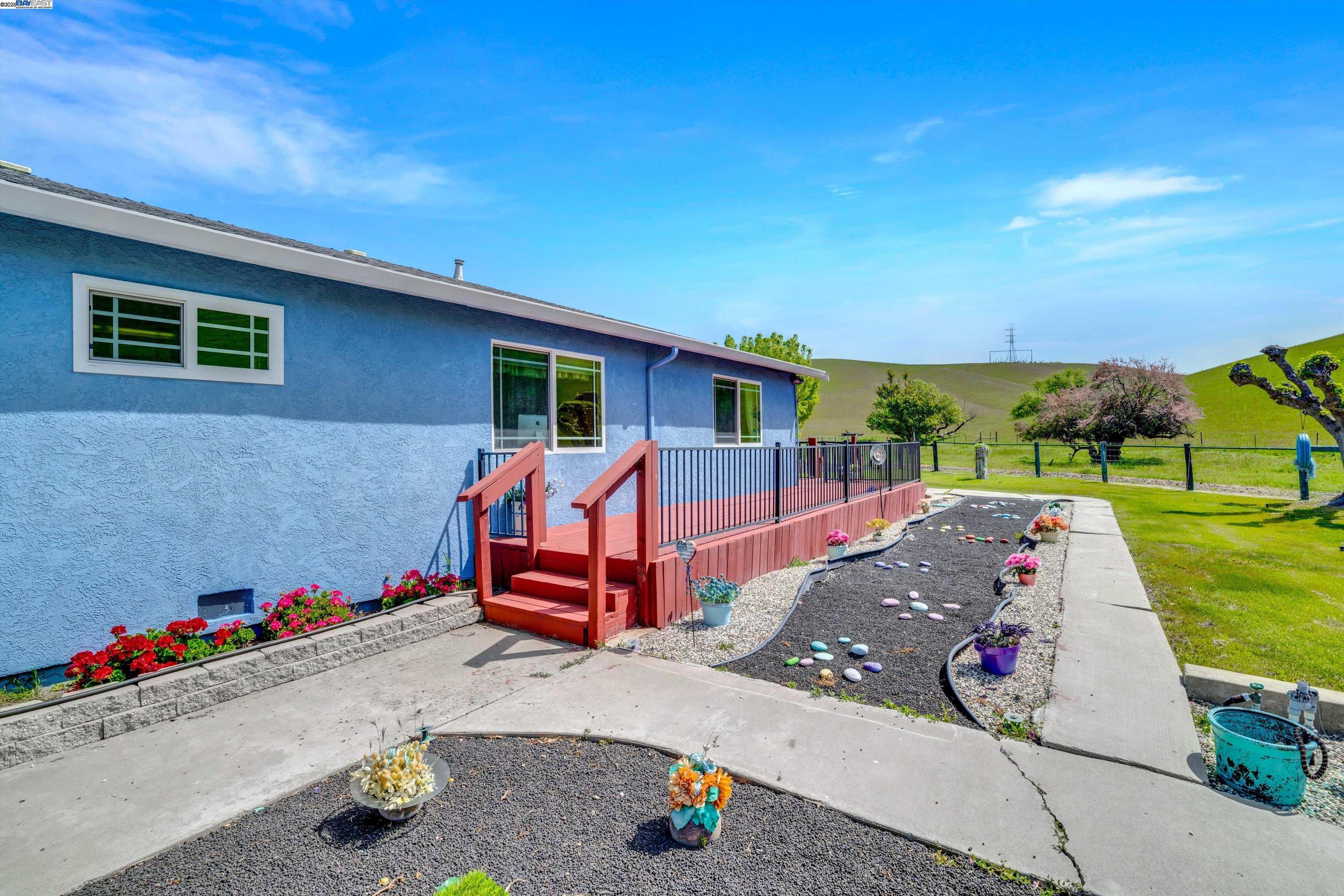 Detail Gallery Image 35 of 50 For 7033 Collier Canyon Rd, Livermore,  CA 94551 - 3 Beds | 2 Baths