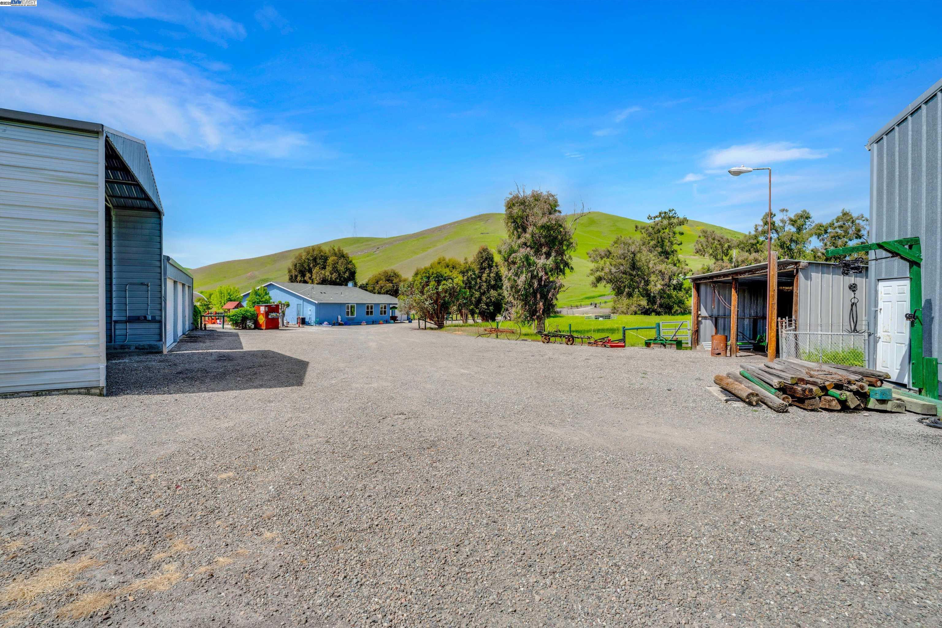Detail Gallery Image 40 of 50 For 7033 Collier Canyon Rd, Livermore,  CA 94551 - 3 Beds | 2 Baths