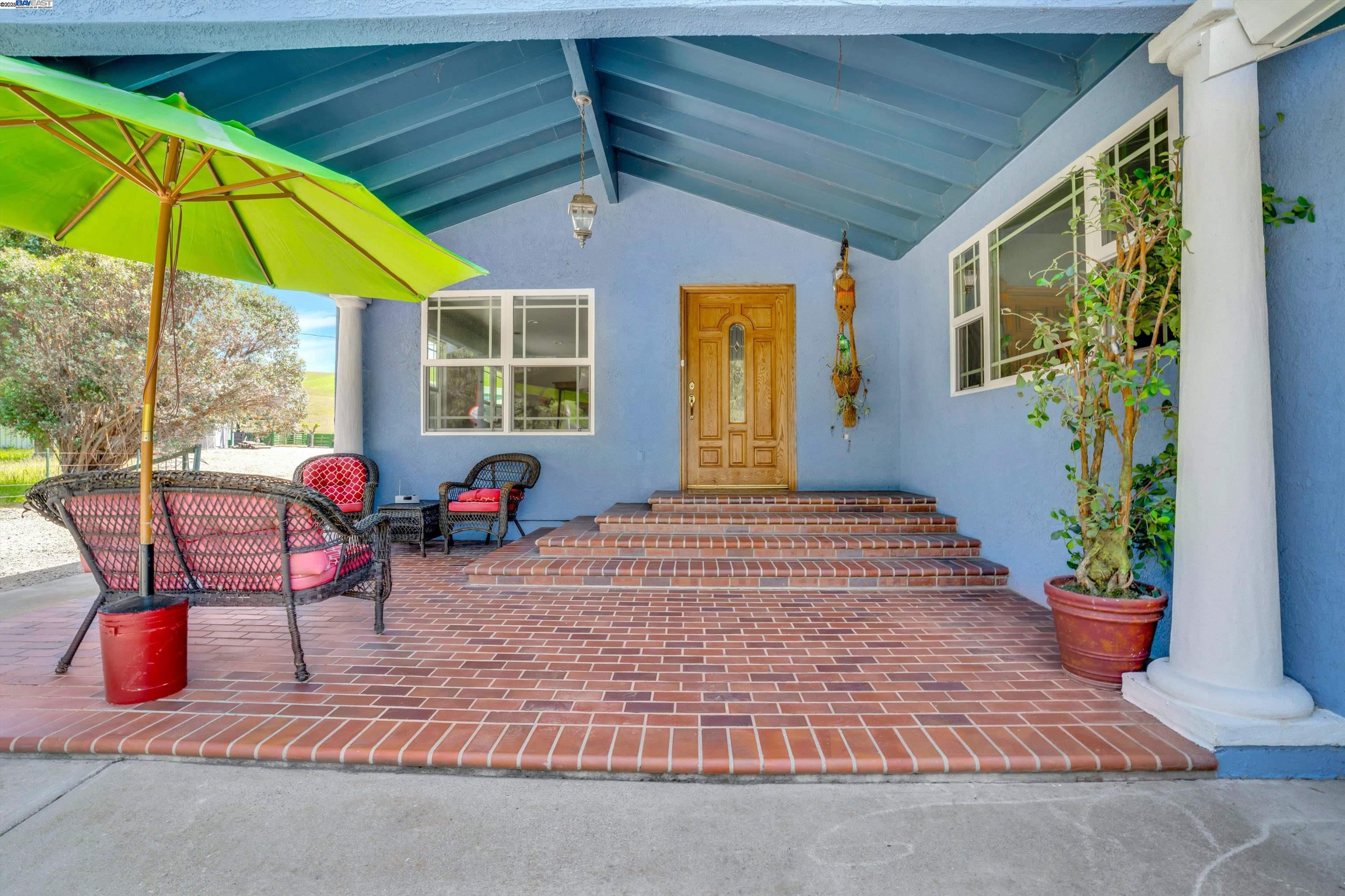 Detail Gallery Image 10 of 50 For 7033 Collier Canyon Rd, Livermore,  CA 94551 - 3 Beds | 2 Baths
