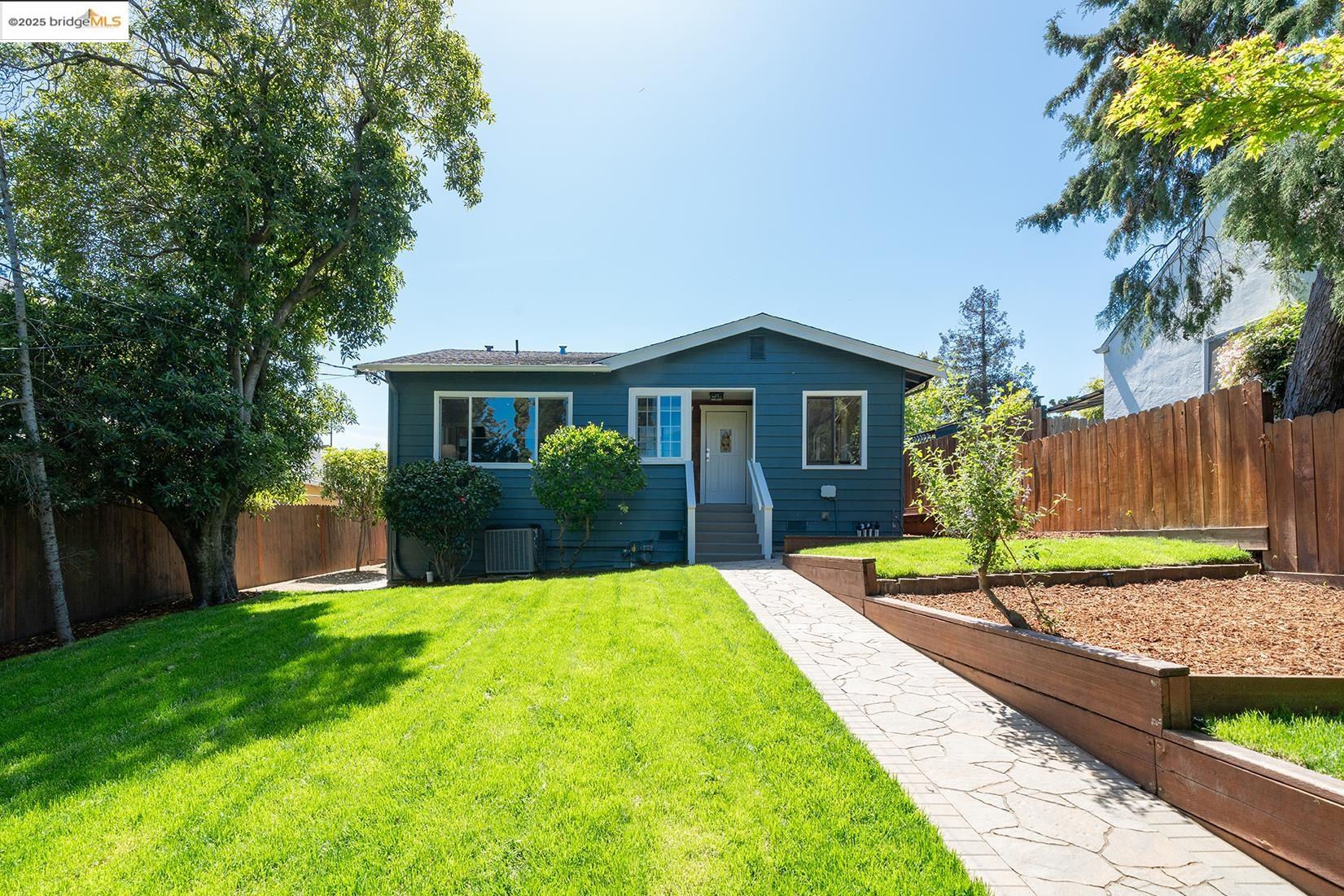 Detail Gallery Image 1 of 42 For 3459 Morcom, Oakland,  CA 94619 - 2 Beds | 2 Baths