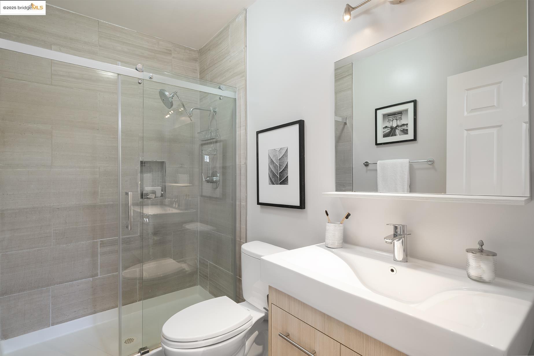 Detail Gallery Image 24 of 42 For 3459 Morcom, Oakland,  CA 94619 - 2 Beds | 2 Baths