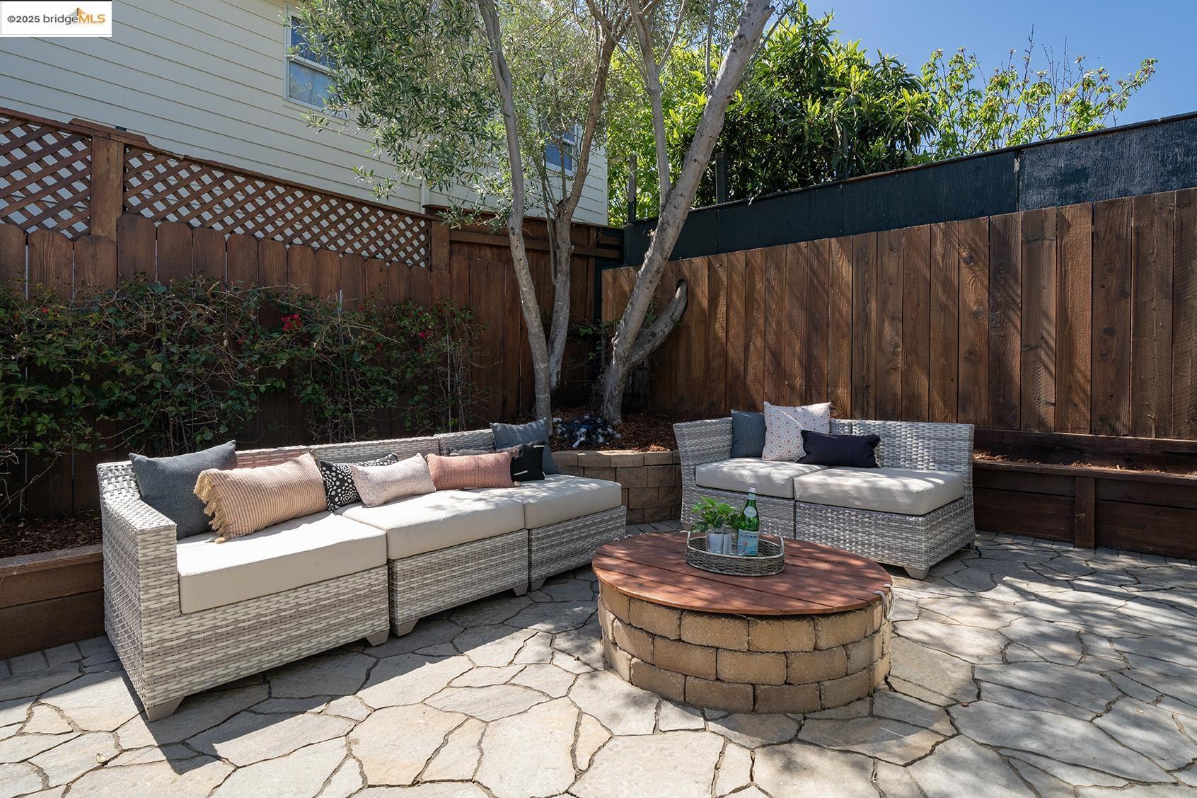 Detail Gallery Image 29 of 42 For 3459 Morcom, Oakland,  CA 94619 - 2 Beds | 2 Baths