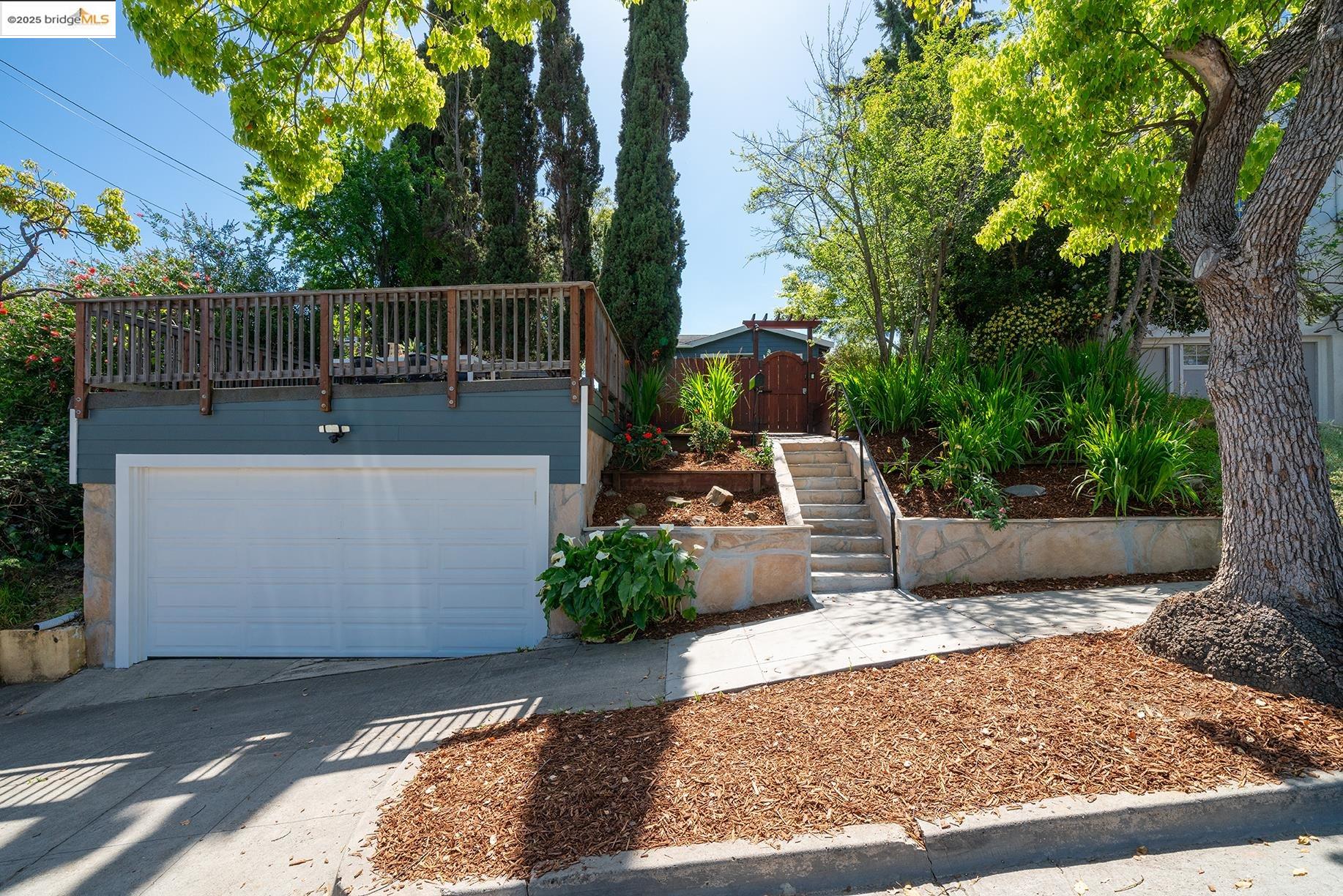 Detail Gallery Image 34 of 42 For 3459 Morcom, Oakland,  CA 94619 - 2 Beds | 2 Baths