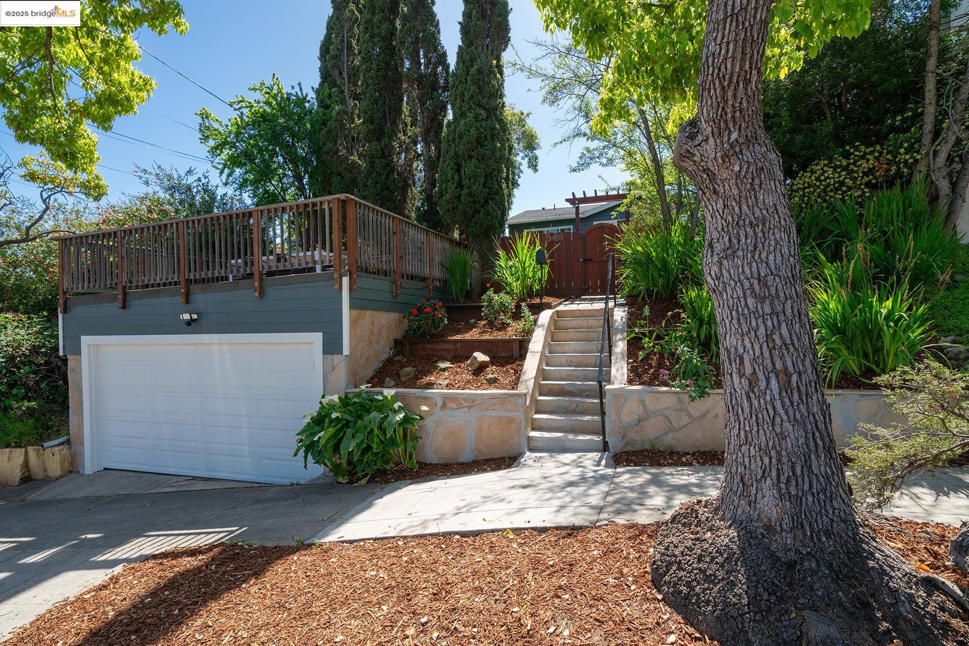 Detail Gallery Image 35 of 42 For 3459 Morcom, Oakland,  CA 94619 - 2 Beds | 2 Baths