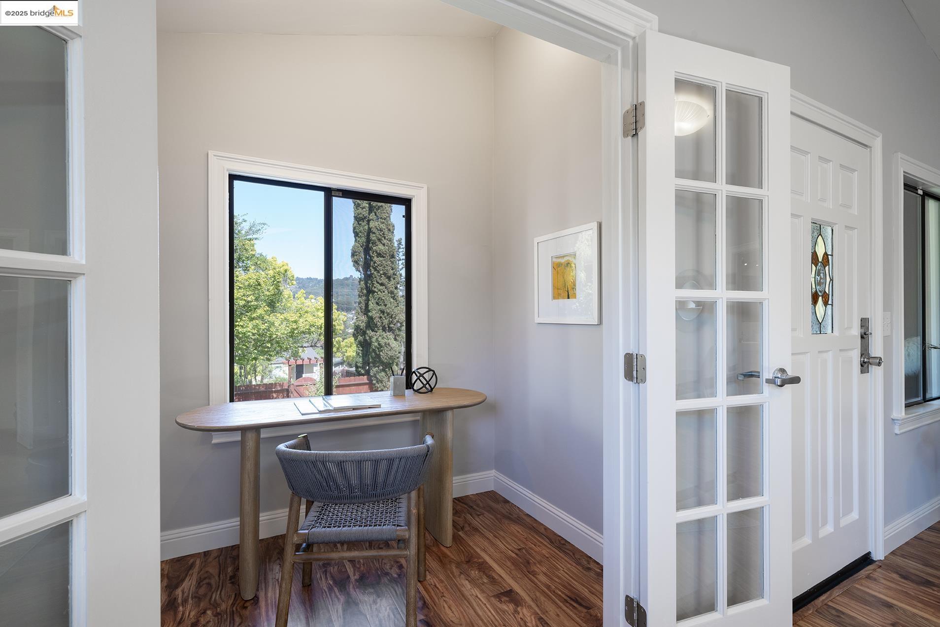 Detail Gallery Image 10 of 42 For 3459 Morcom, Oakland,  CA 94619 - 2 Beds | 2 Baths