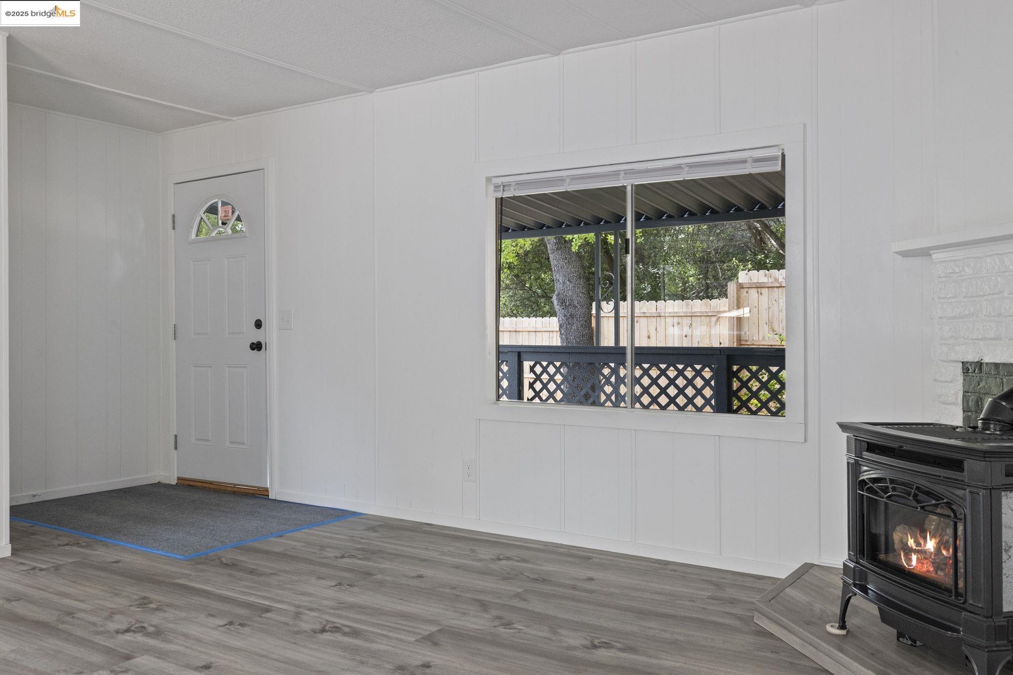 Detail Gallery Image 14 of 53 For 18801 Chabroullian, Jamestown,  CA 95327 - 4 Beds | 2 Baths