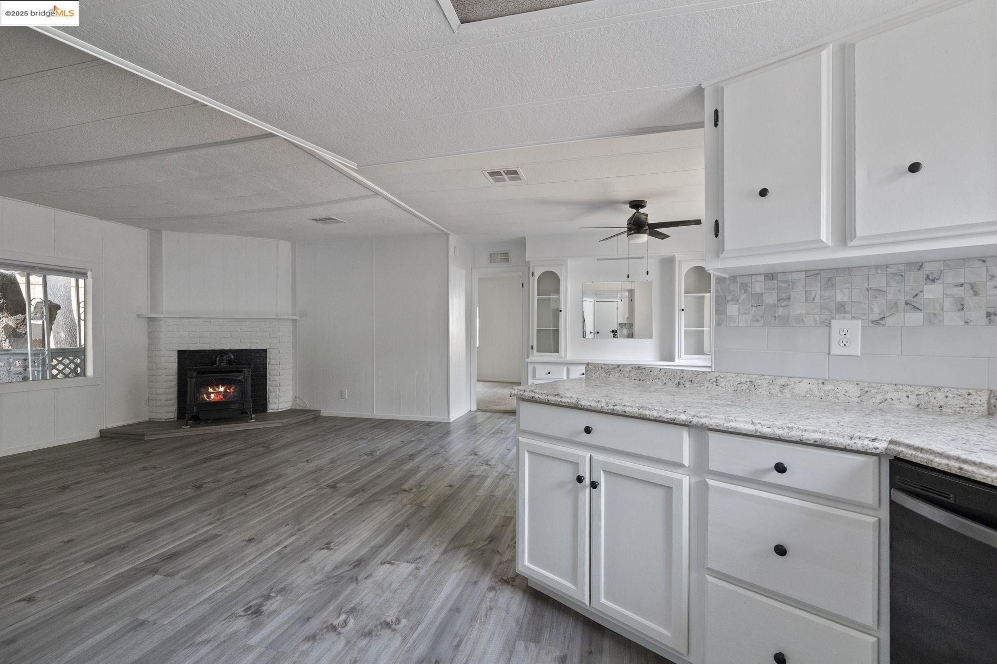 Detail Gallery Image 16 of 53 For 18801 Chabroullian, Jamestown,  CA 95327 - 4 Beds | 2 Baths