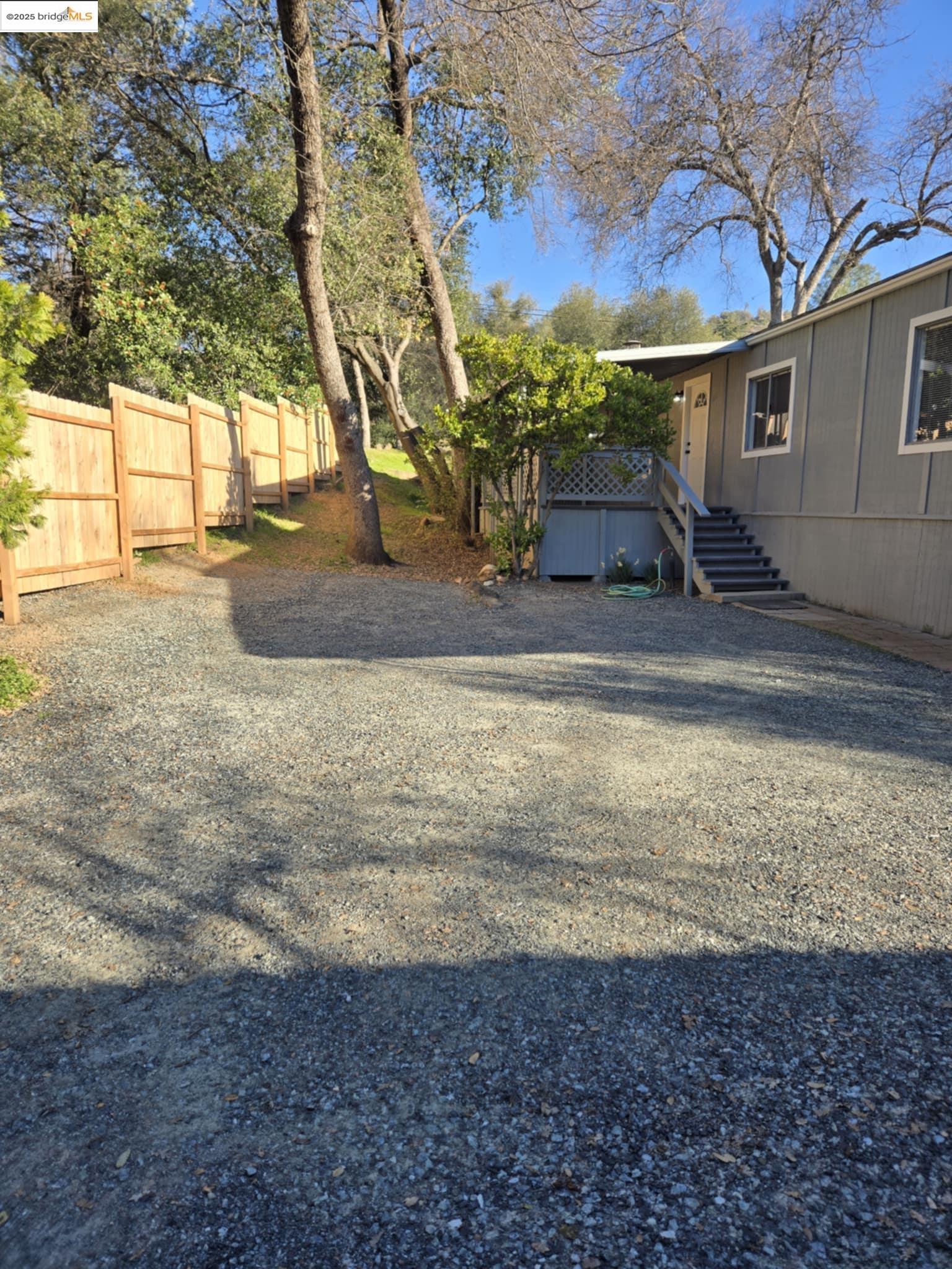 Detail Gallery Image 5 of 53 For 18801 Chabroullian, Jamestown,  CA 95327 - 4 Beds | 2 Baths