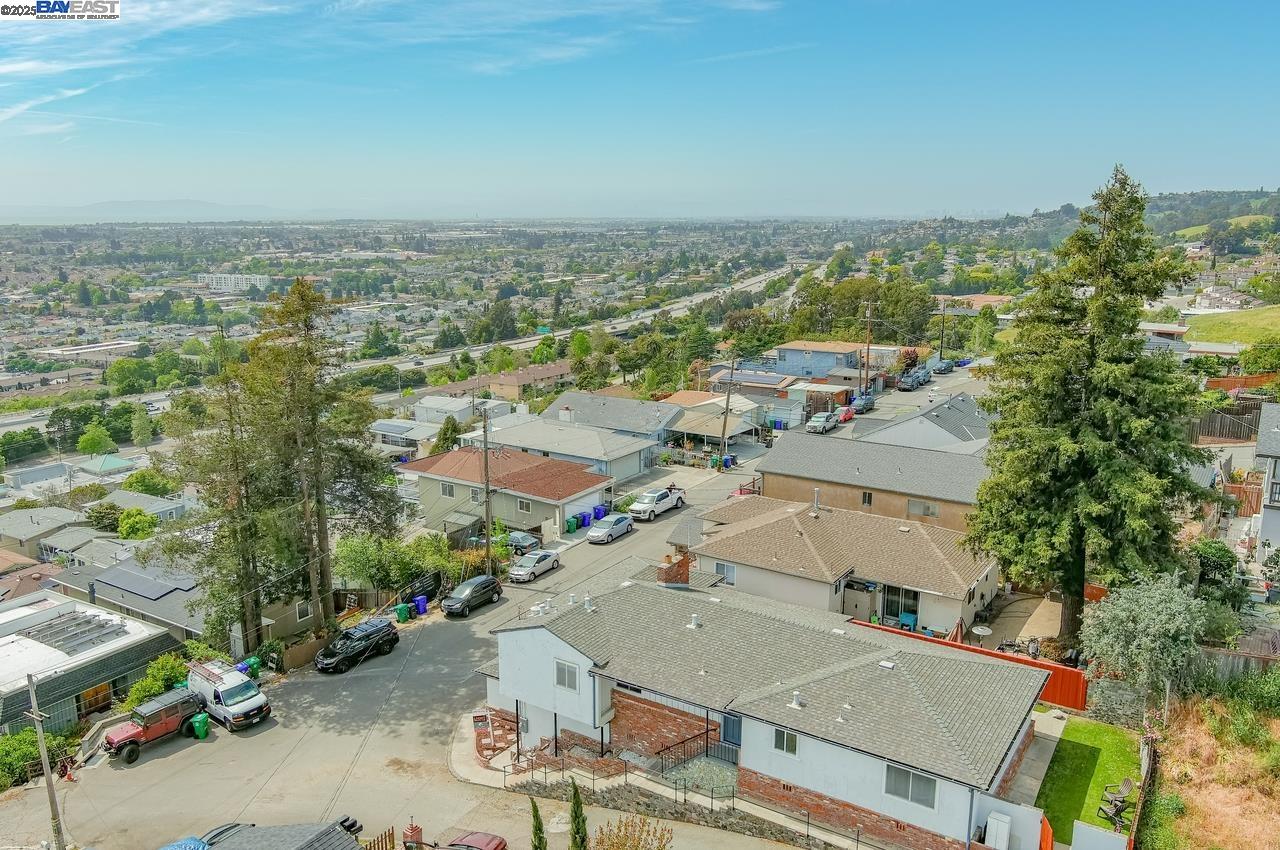 Detail Gallery Image 31 of 36 For 16560 Russell Ct, San Leandro,  CA 94578 - 3 Beds | 2 Baths