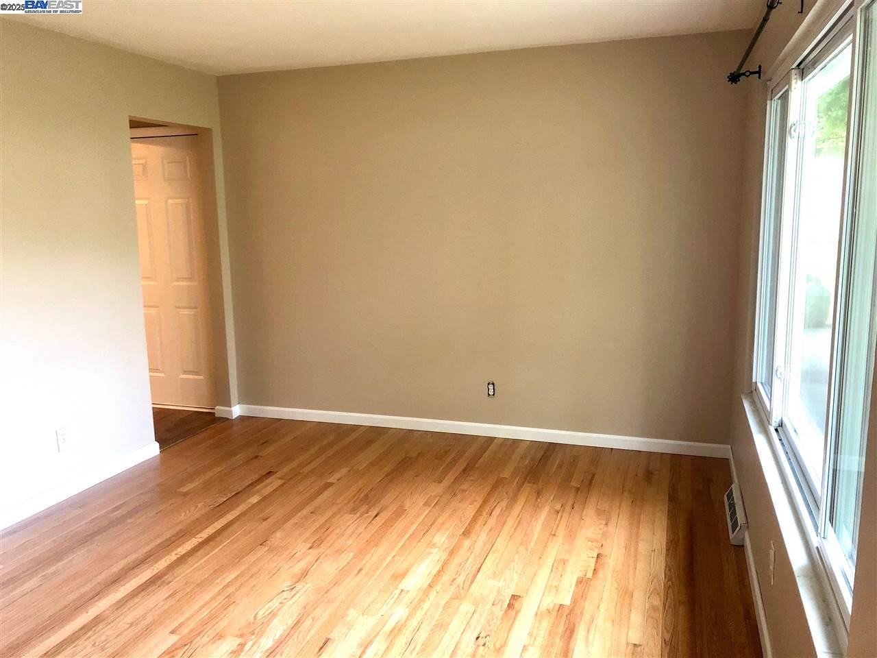3324 Dale Dr, Imperial, Missouri 63052, 3 Bedrooms Bedrooms, 6 Rooms Rooms,1 BathroomBathrooms,Residential Lease,For Rent,3324 Dale Dr,41094563