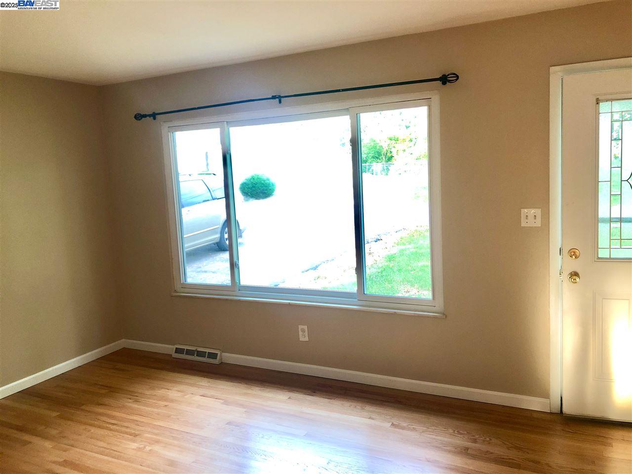3324 Dale Dr, Imperial, Missouri 63052, 3 Bedrooms Bedrooms, 6 Rooms Rooms,1 BathroomBathrooms,Residential Lease,For Rent,3324 Dale Dr,41094563