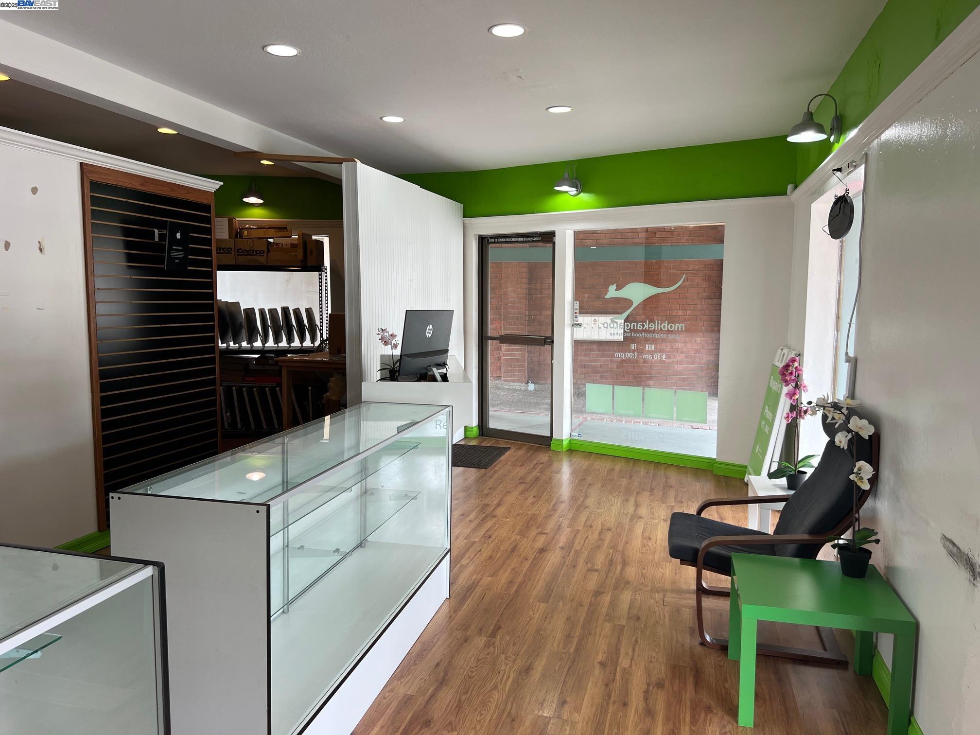 Detail Gallery Image 8 of 13 For 610 Main St, Pleasanton,  CA 94566 - – Beds | – Baths