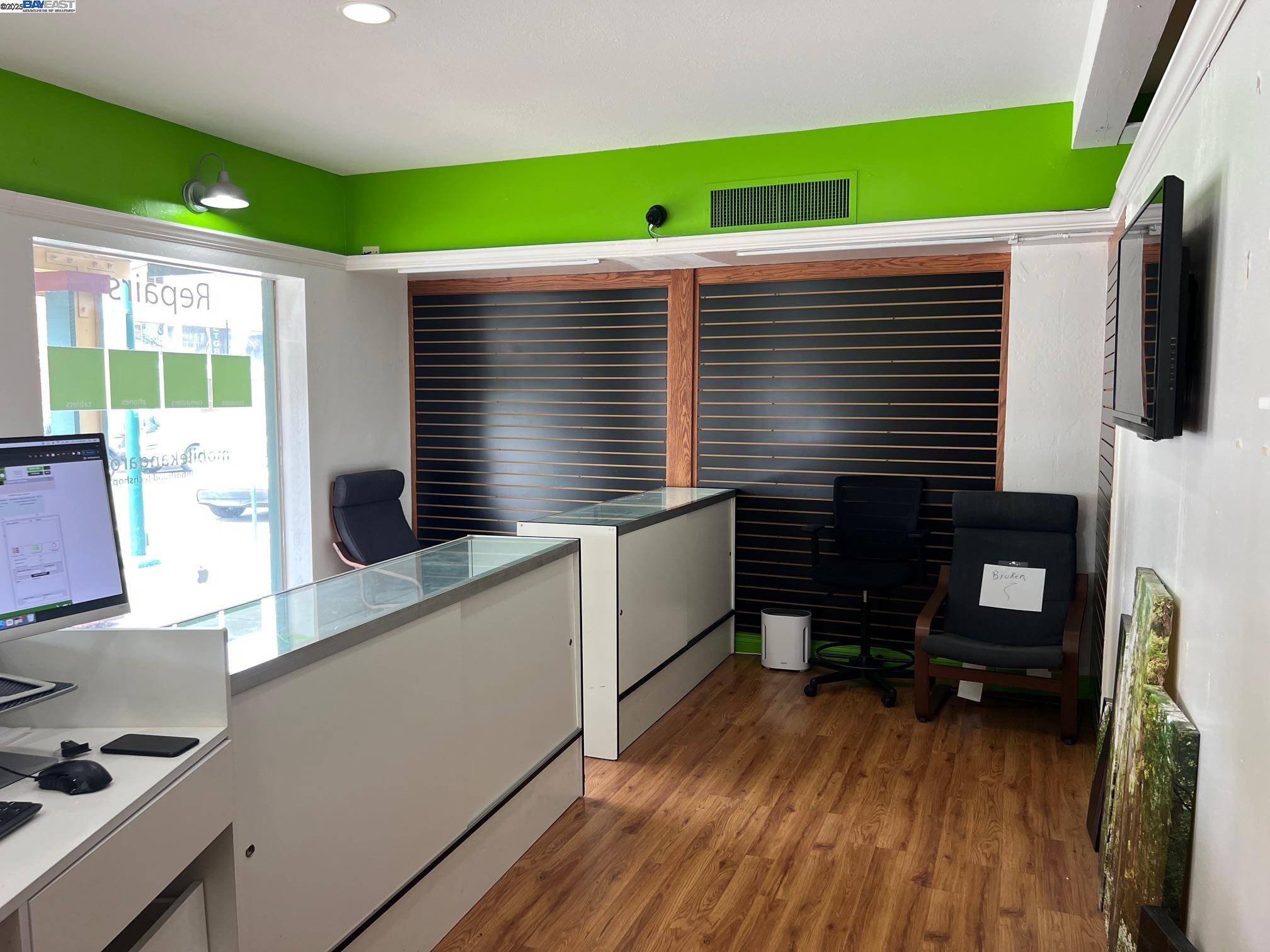 Detail Gallery Image 10 of 13 For 610 Main St, Pleasanton,  CA 94566 - – Beds | – Baths