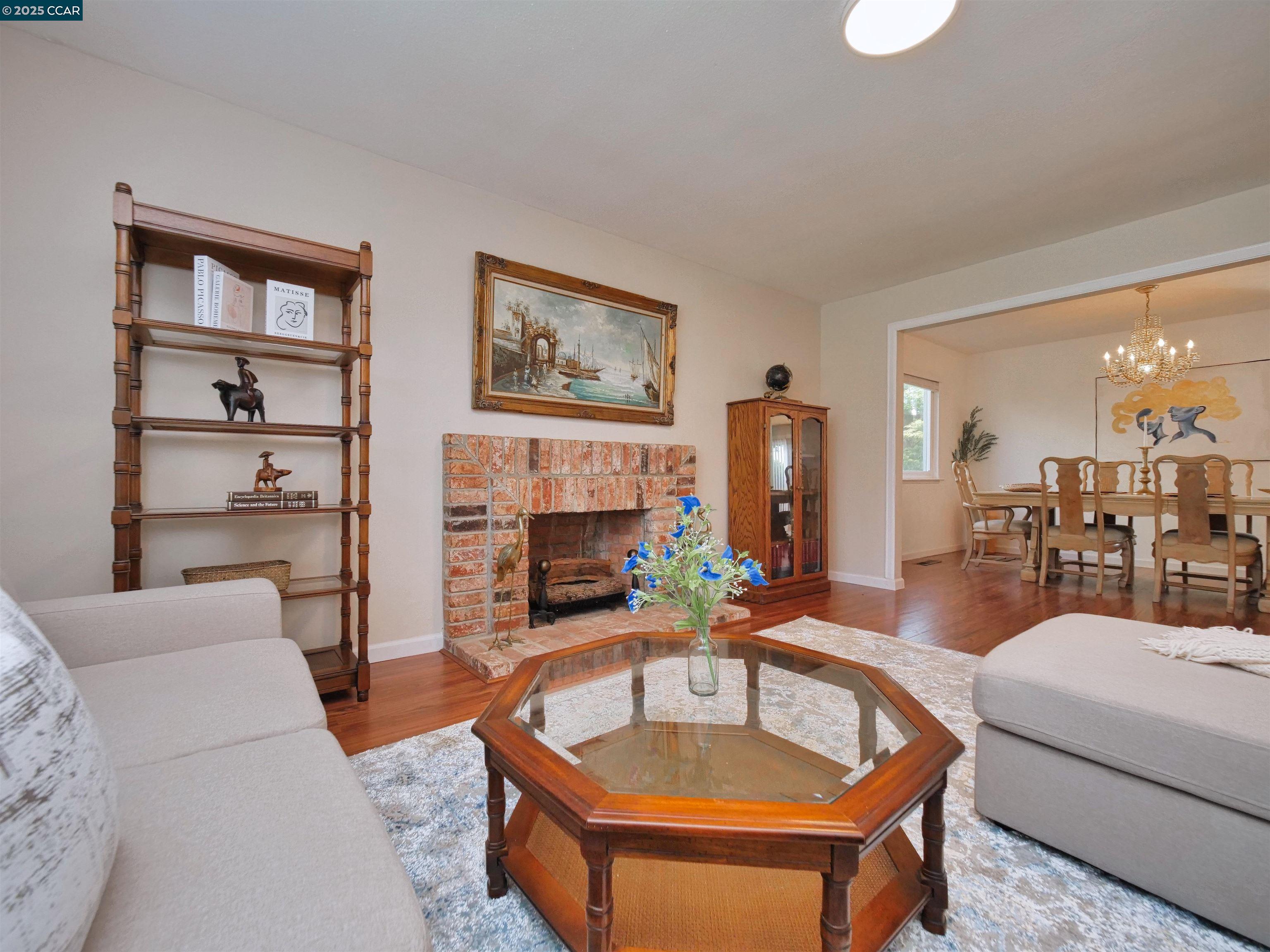 Detail Gallery Image 4 of 33 For 1207 Club Dr, Richmond,  CA 94803 - 3 Beds | 2/1 Baths