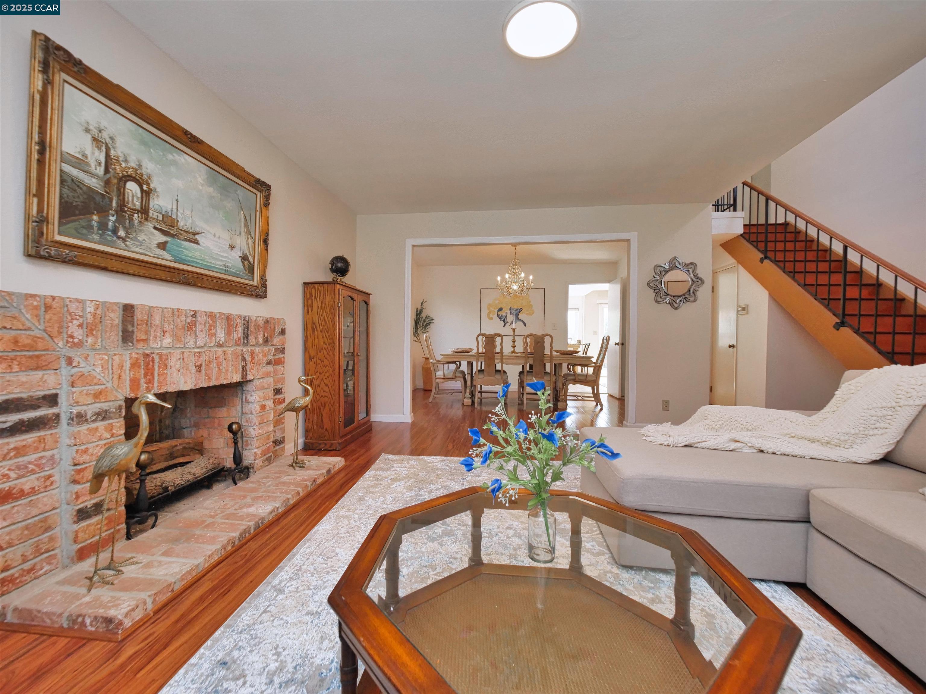 Detail Gallery Image 5 of 33 For 1207 Club Dr, Richmond,  CA 94803 - 3 Beds | 2/1 Baths