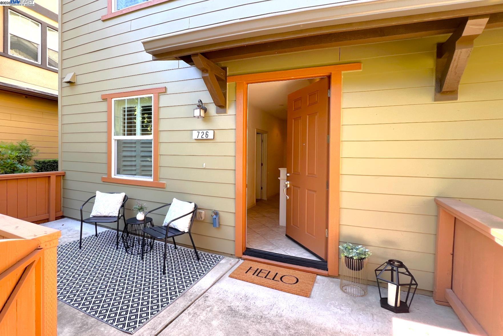 Detail Gallery Image 4 of 25 For 726 El Paseo Cir, Walnut Creek,  CA 94597 - 3 Beds | 3/1 Baths