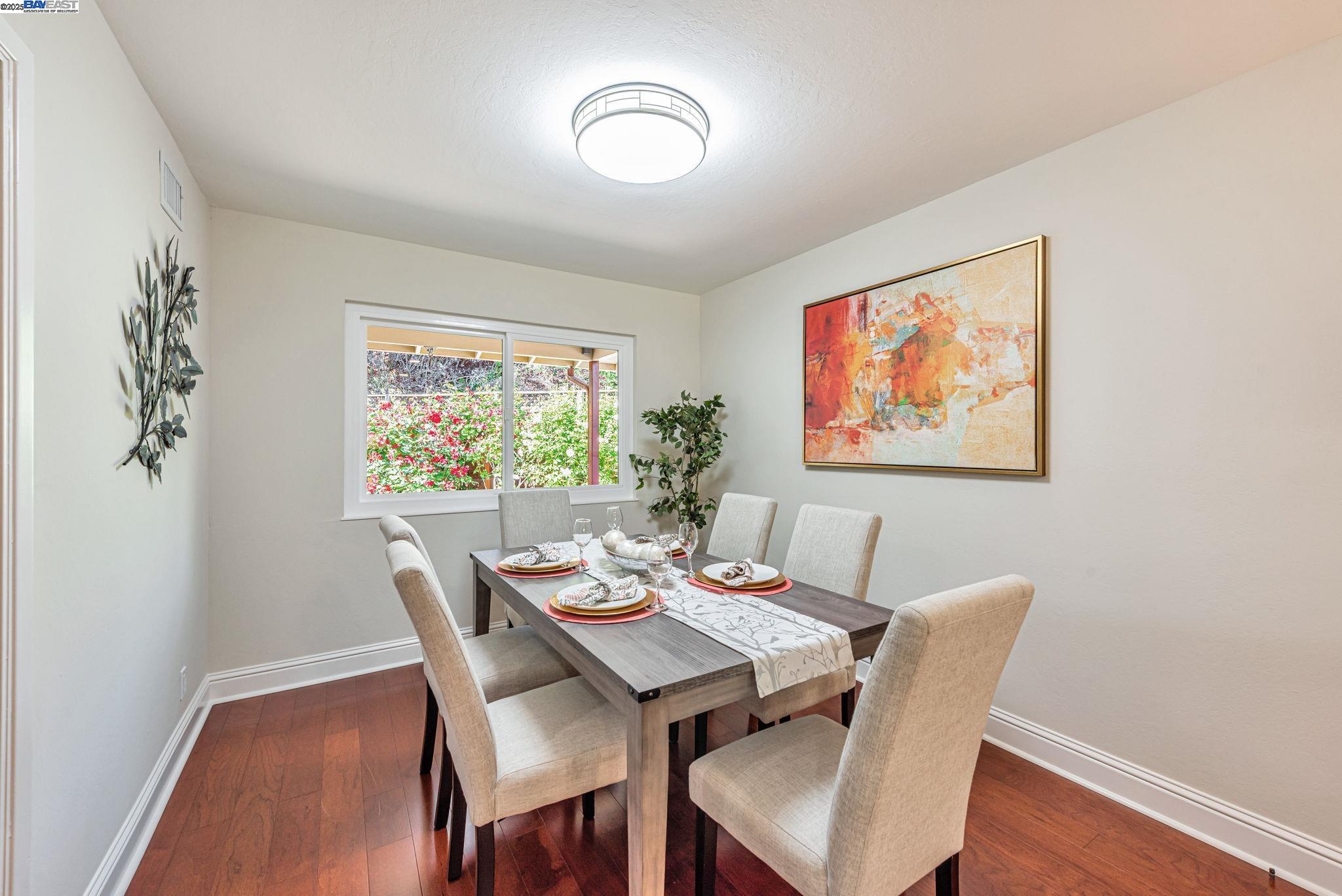 Detail Gallery Image 11 of 60 For 35494 Blackburn Dr, Newark,  CA 94560 - 4 Beds | 3 Baths