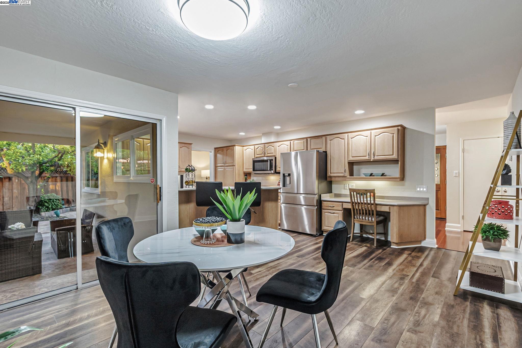 Detail Gallery Image 15 of 60 For 35494 Blackburn Dr, Newark,  CA 94560 - 4 Beds | 3 Baths