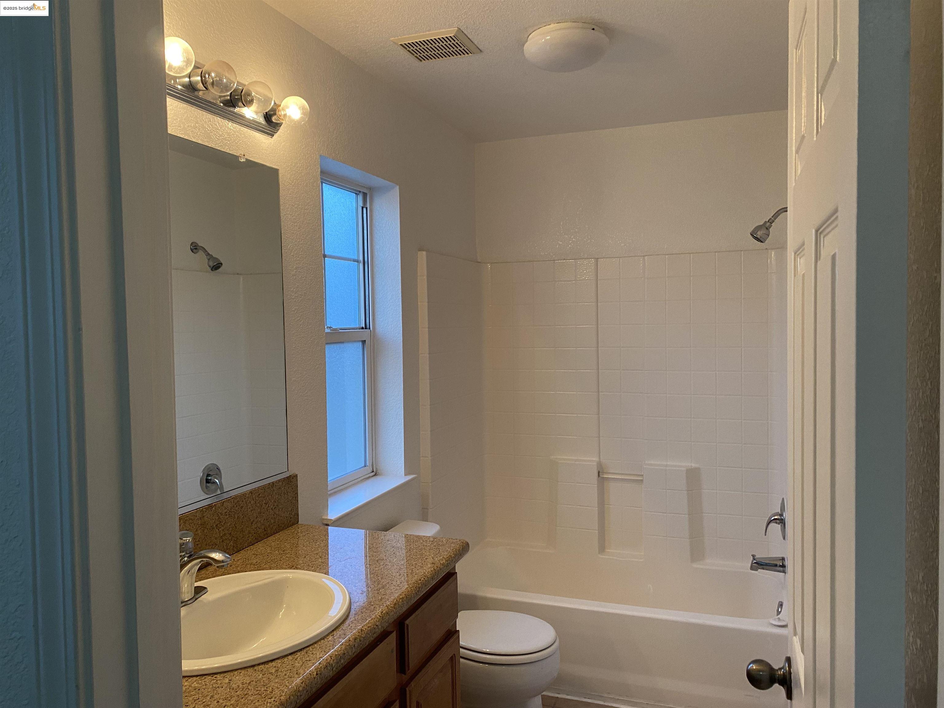 4549 TORTUGA COURT, Stockton, California 95210, 3 Bedrooms Bedrooms, 6 Rooms Rooms,2 BathroomsBathrooms,Residential Lease,For Rent,4549 TORTUGA COURT,41094581