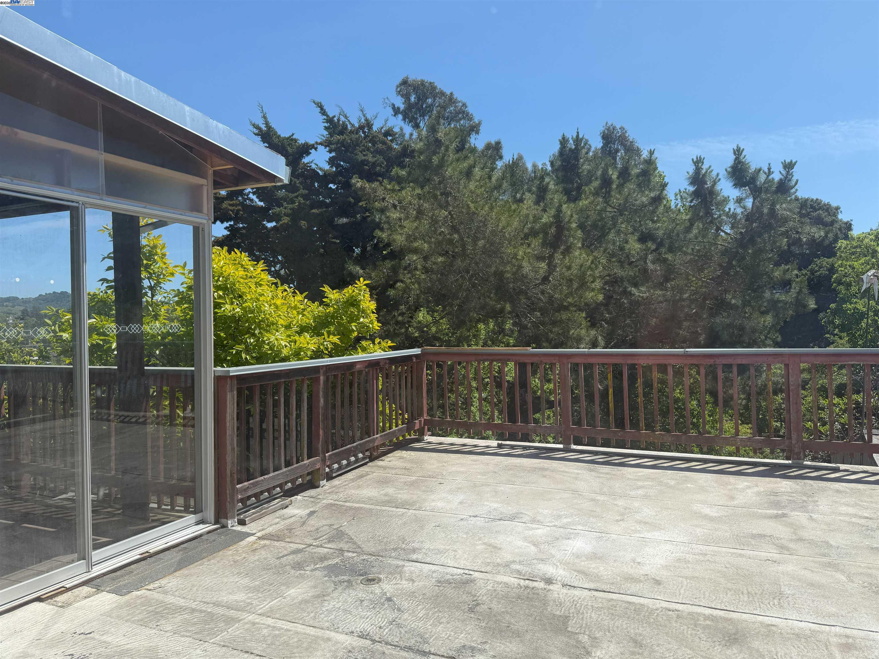 Detail Gallery Image 20 of 36 For 663 Renfrew Rd, El Sobrante,  CA 94803 - 3 Beds | 3 Baths