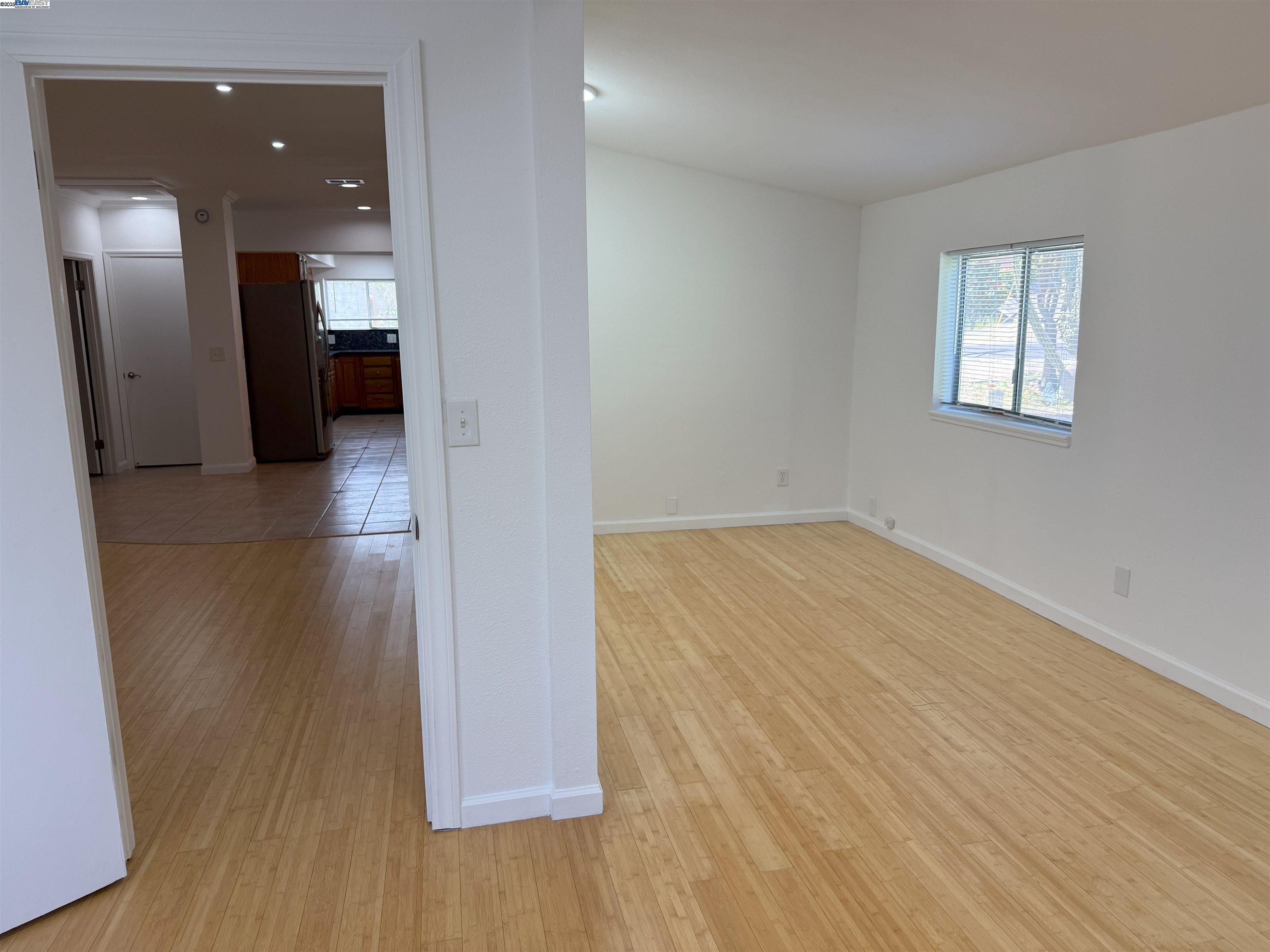 Detail Gallery Image 9 of 36 For 663 Renfrew Rd, El Sobrante,  CA 94803 - 3 Beds | 3 Baths