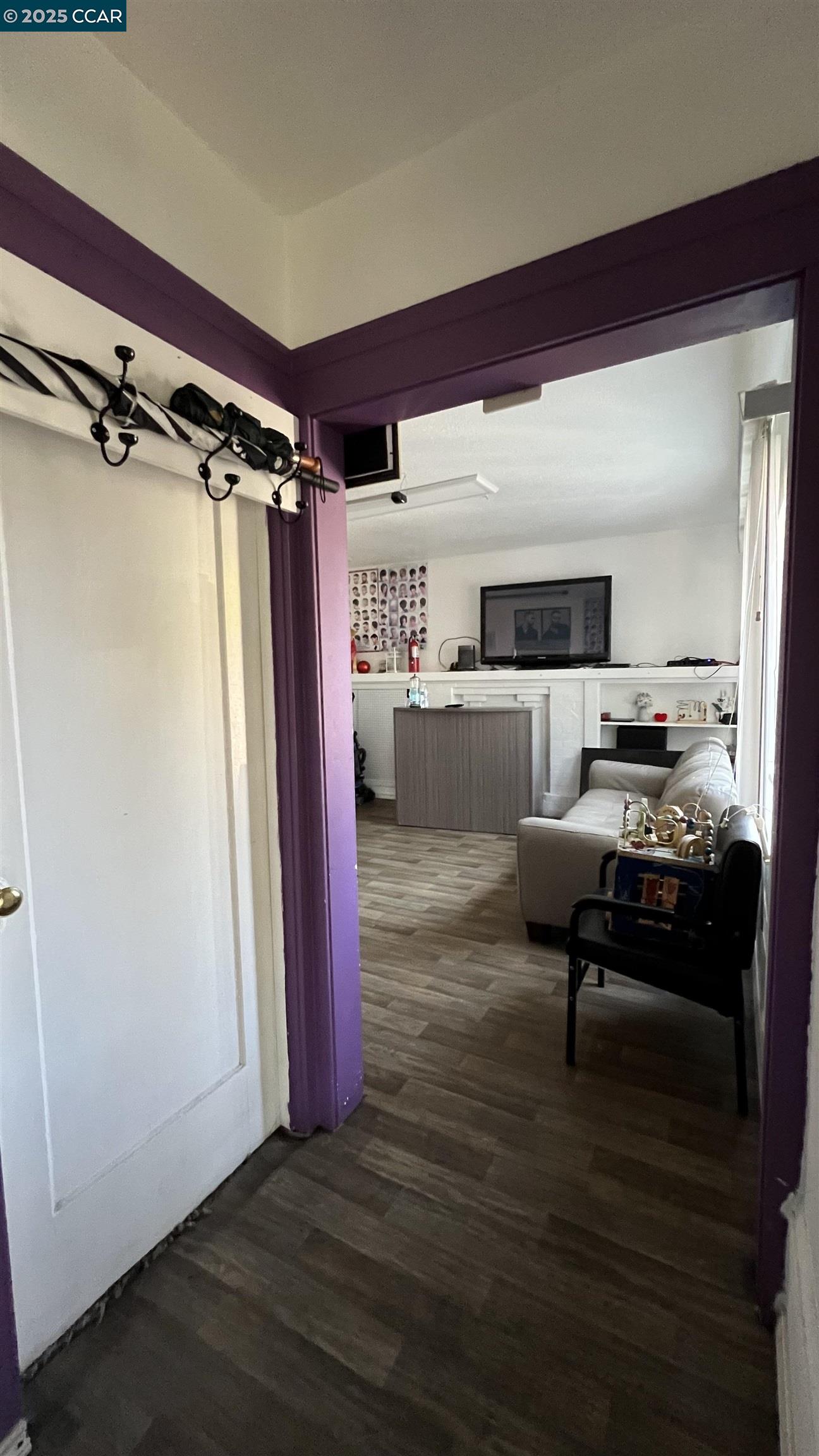 Detail Gallery Image 3 of 15 For 2619 62nd Ave., Oakland,  CA 94605 - 2 Beds | 1 Baths