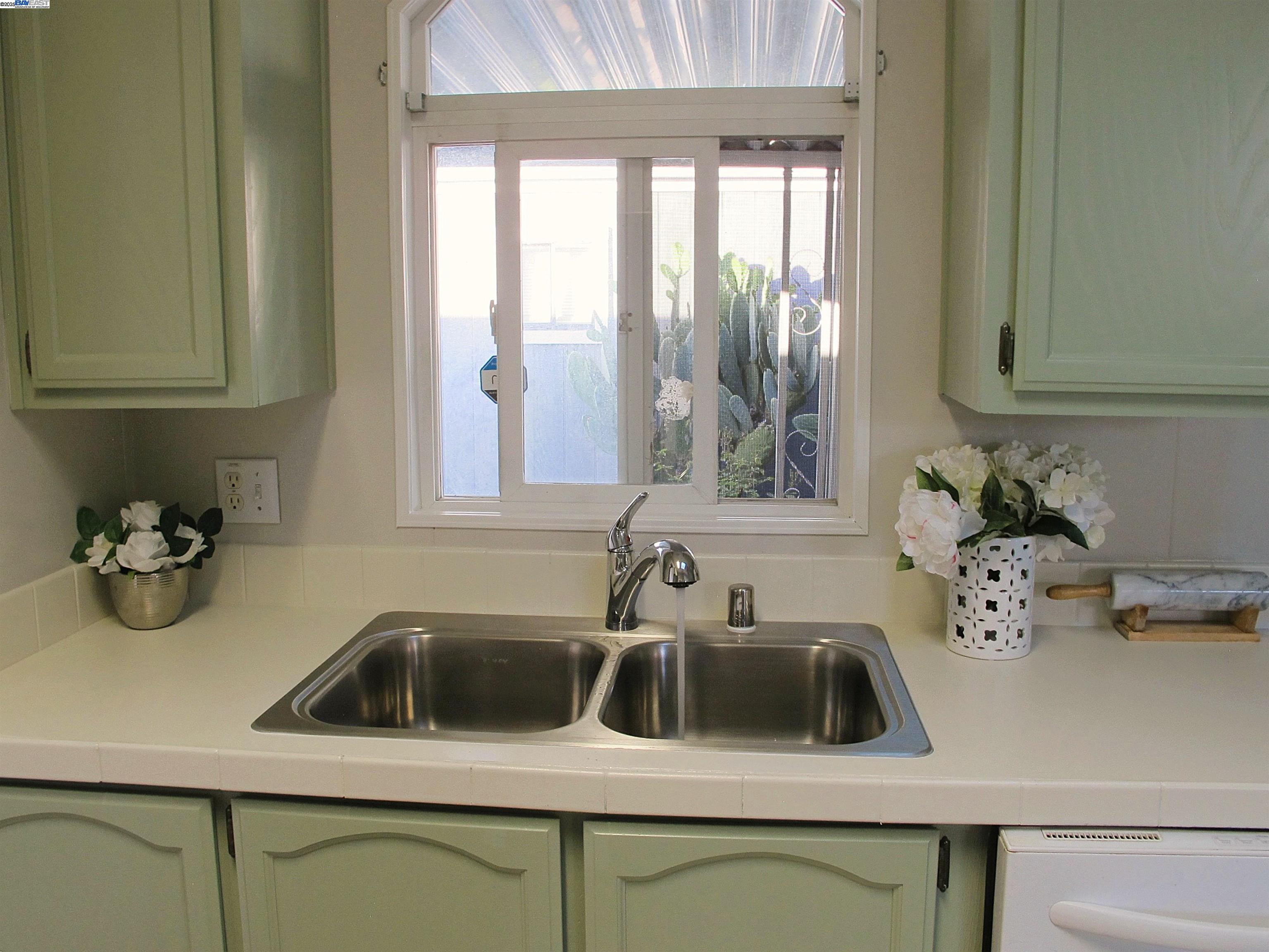 Detail Gallery Image 9 of 30 For 200 Ford Rd #63,  San Jose,  CA 95138 - 3 Beds | 2 Baths