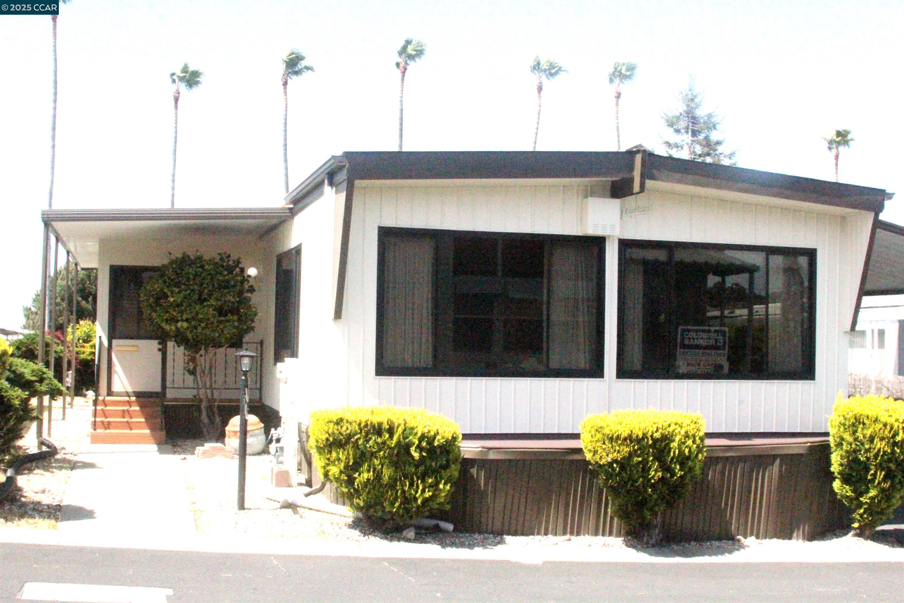 Detail Gallery Image 1 of 24 For 16401 San Pablo Ave #128,  San Pablo,  CA 94806 - 2 Beds | 2 Baths