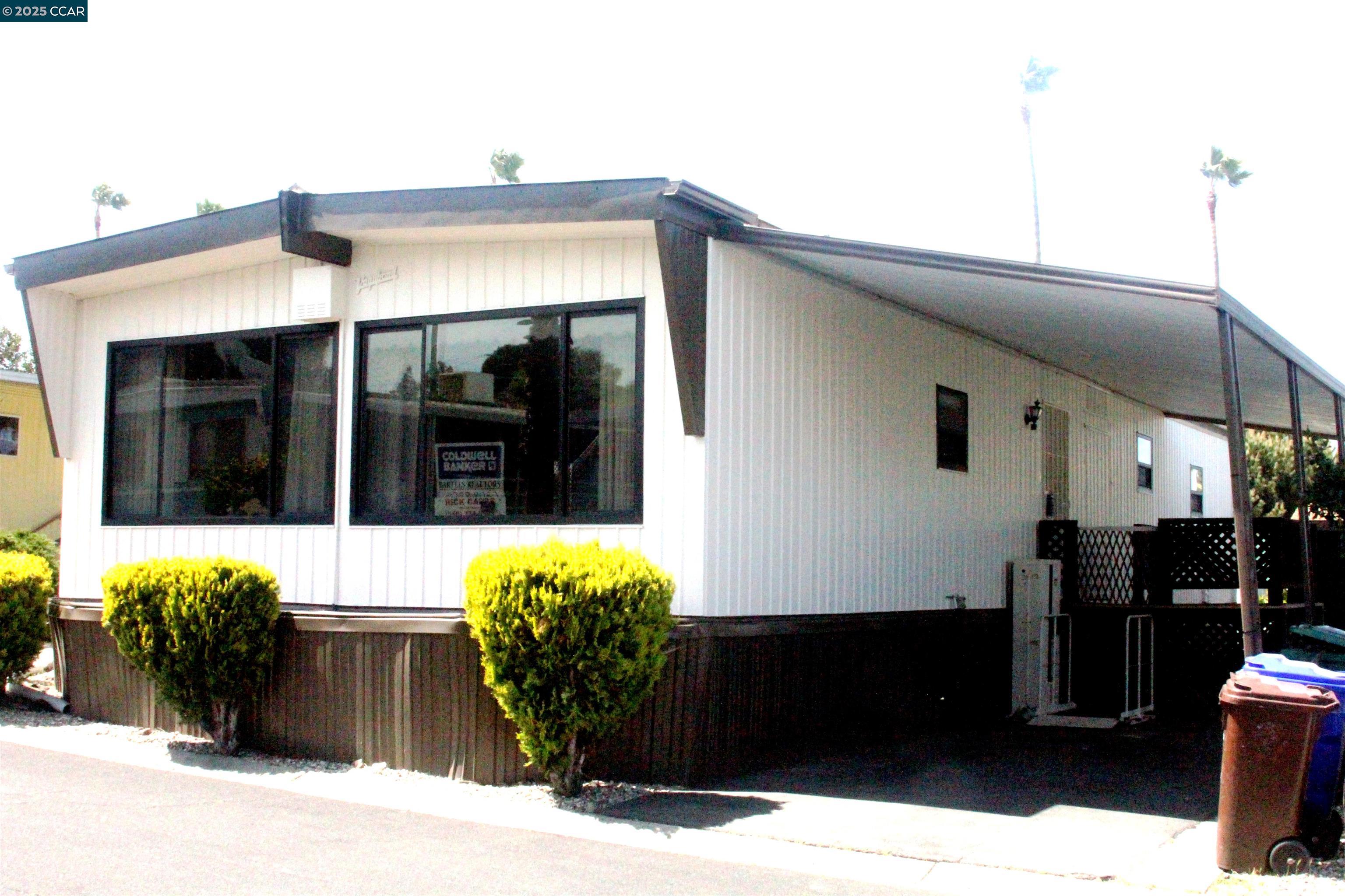 Detail Gallery Image 2 of 24 For 16401 San Pablo Ave #128,  San Pablo,  CA 94806 - 2 Beds | 2 Baths