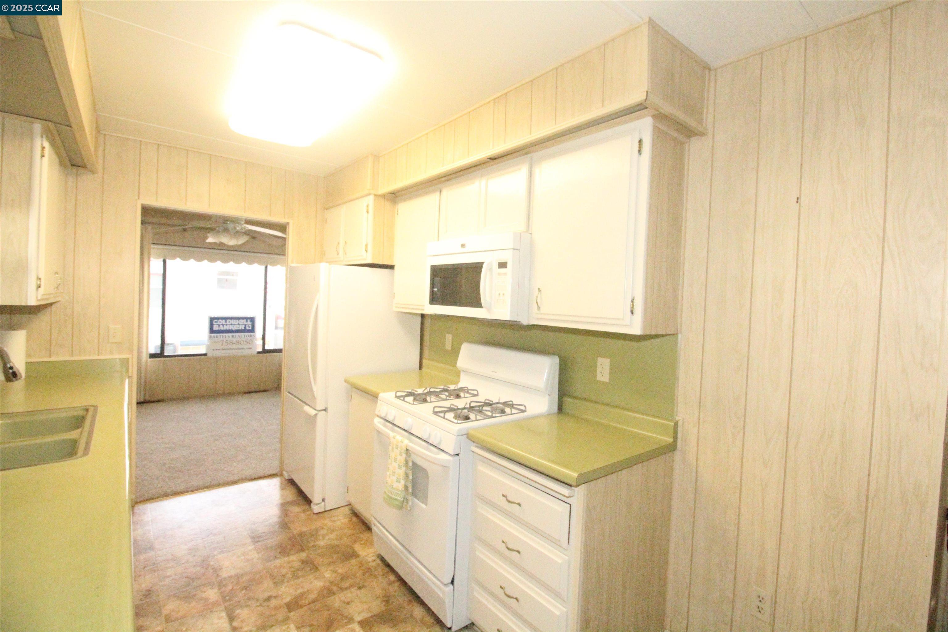 Detail Gallery Image 11 of 24 For 16401 San Pablo Ave #128,  San Pablo,  CA 94806 - 2 Beds | 2 Baths