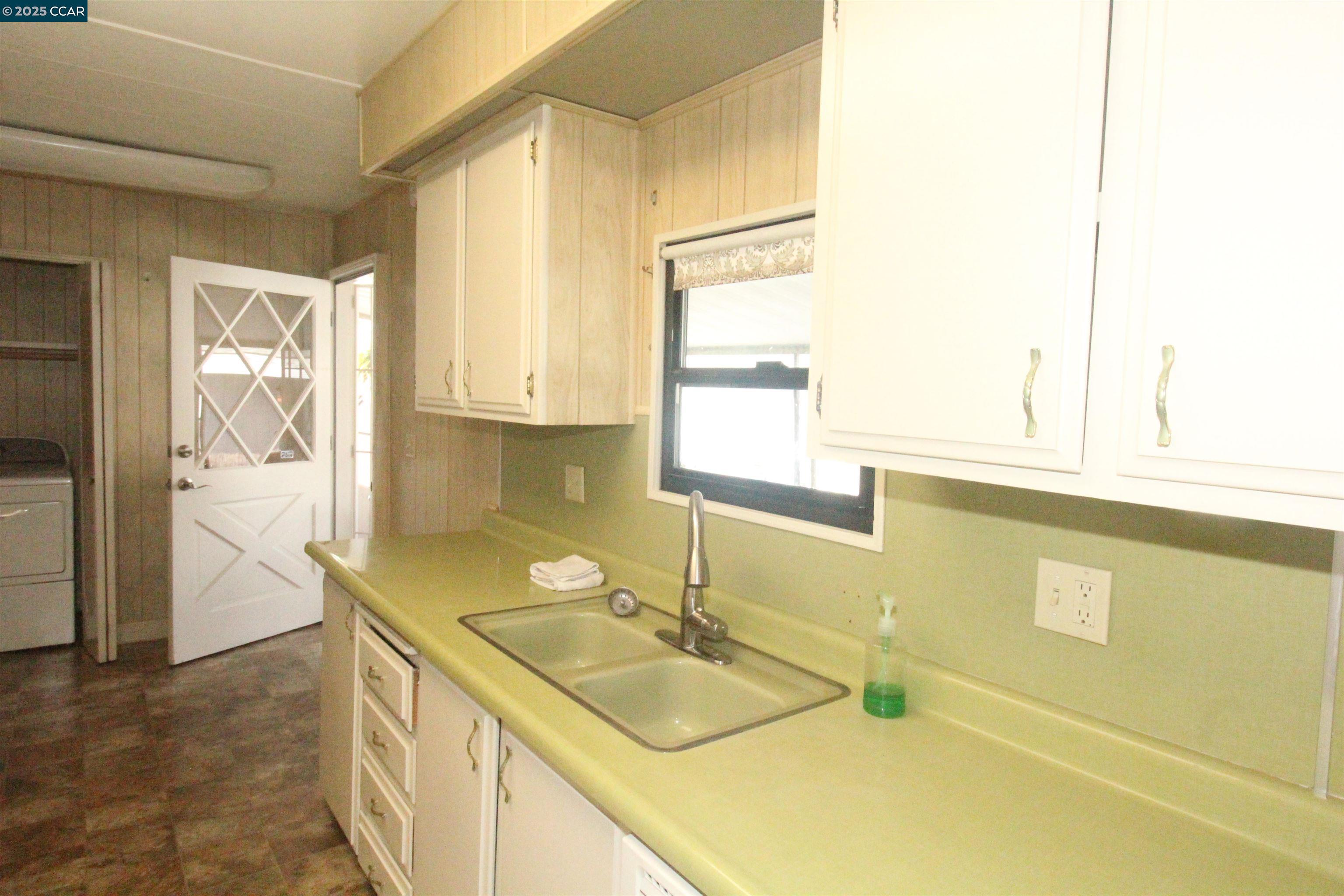Detail Gallery Image 9 of 24 For 16401 San Pablo Ave #128,  San Pablo,  CA 94806 - 2 Beds | 2 Baths