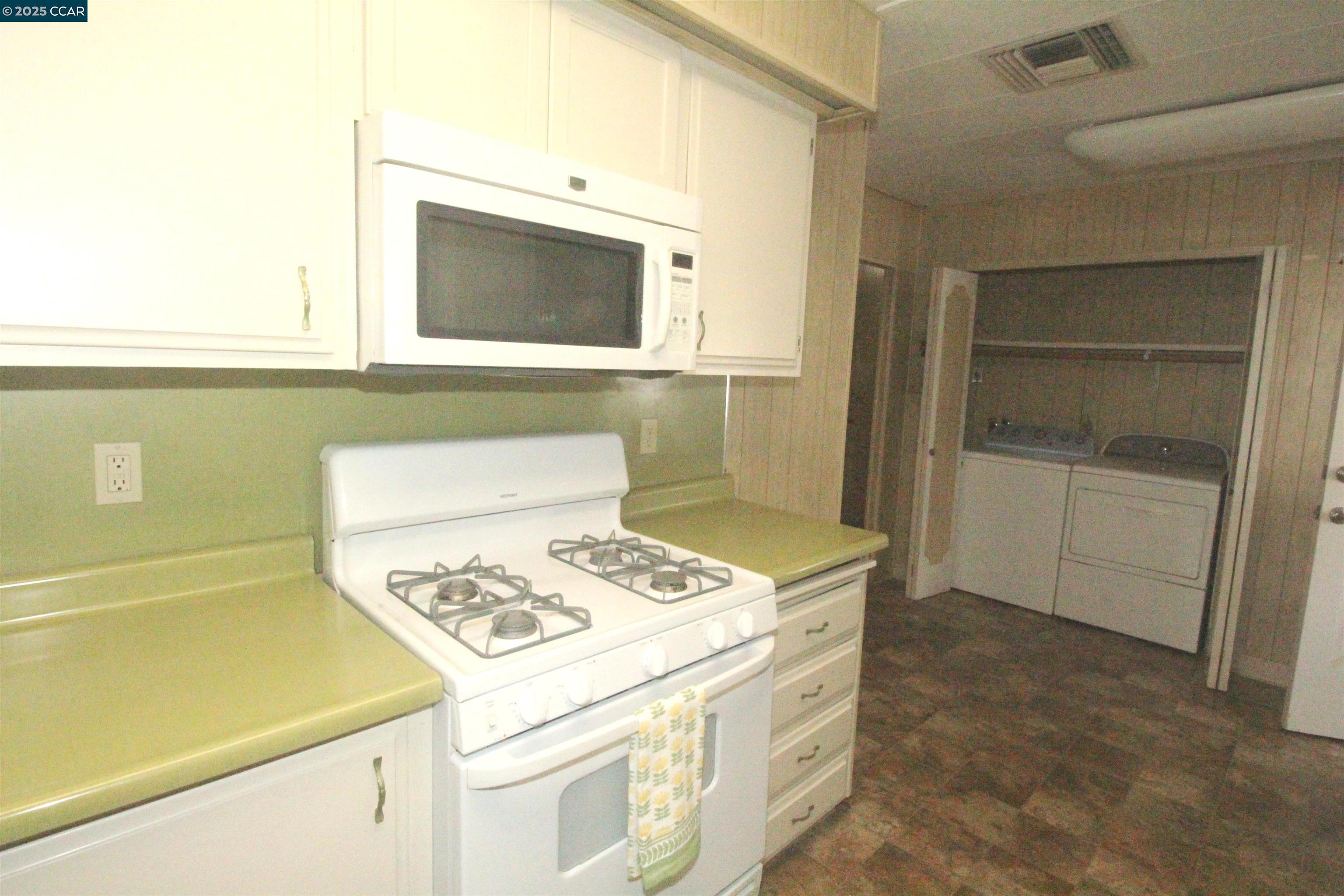 Detail Gallery Image 10 of 24 For 16401 San Pablo Ave #128,  San Pablo,  CA 94806 - 2 Beds | 2 Baths