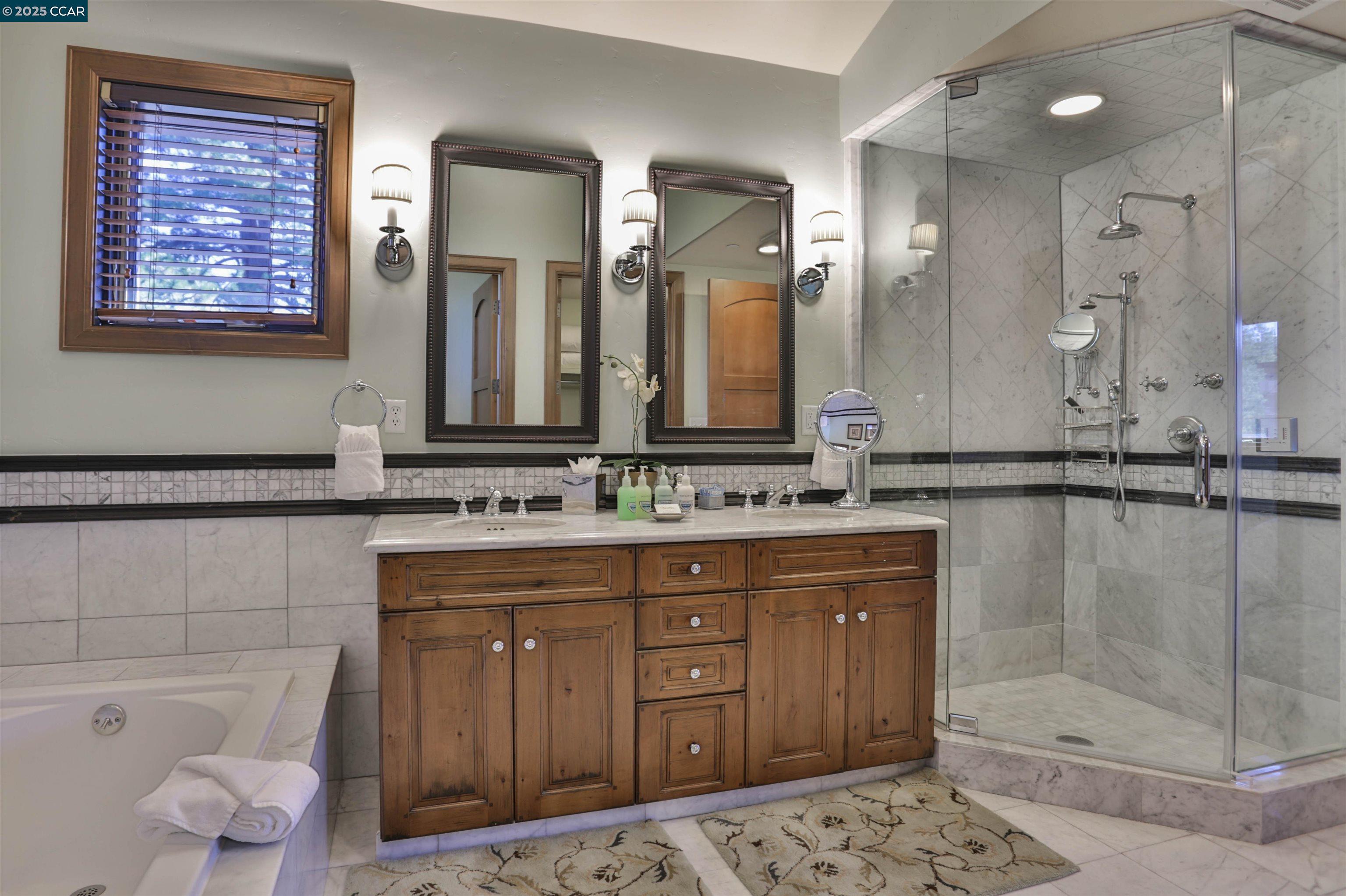 Detail Gallery Image 17 of 28 For 6750 North Lake Blvd 6b,  Tahoe Vista,  CA 96148 - 3 Beds | 3 Baths